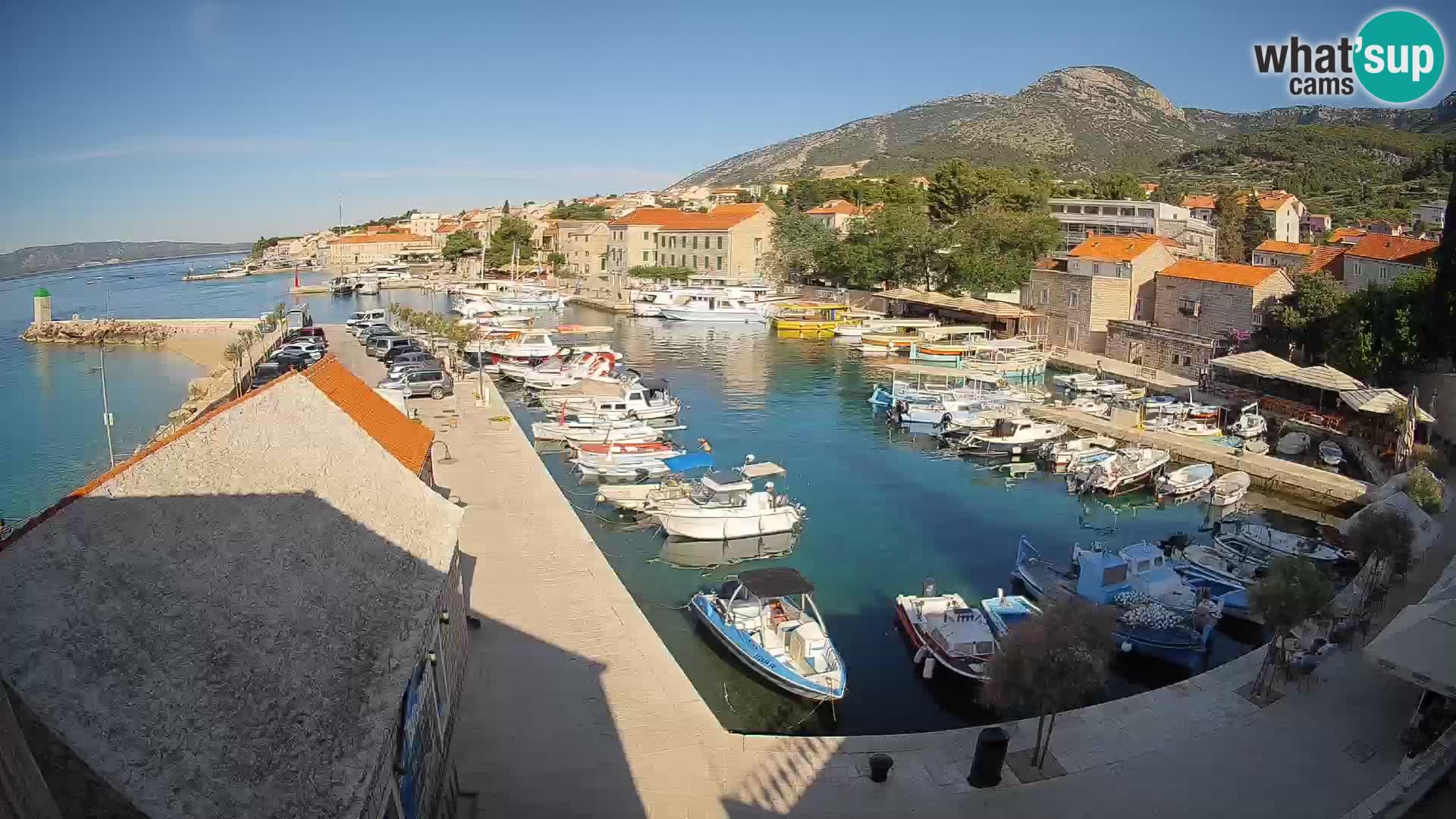 Webcam Bol Harbour – Live View of Bol Riva & Marina