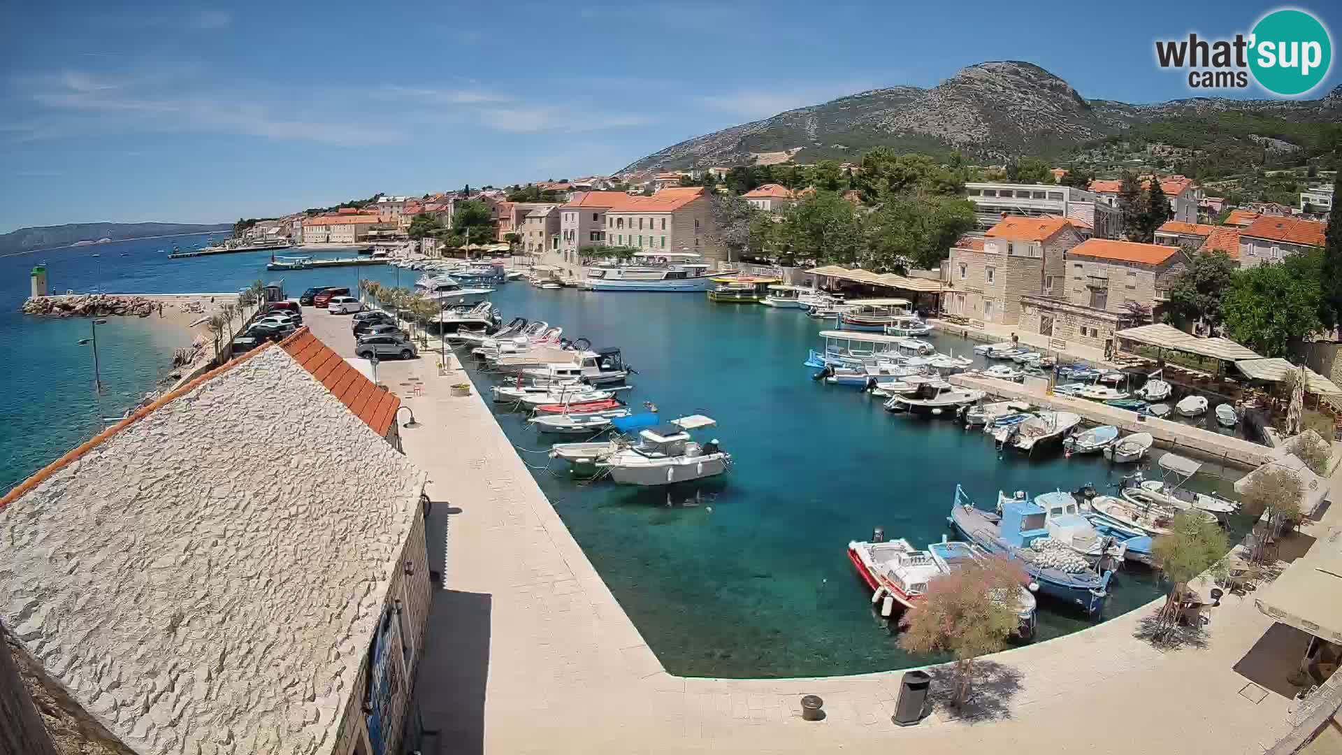 Webcam Bol Harbour – Live View of Bol Riva & Marina