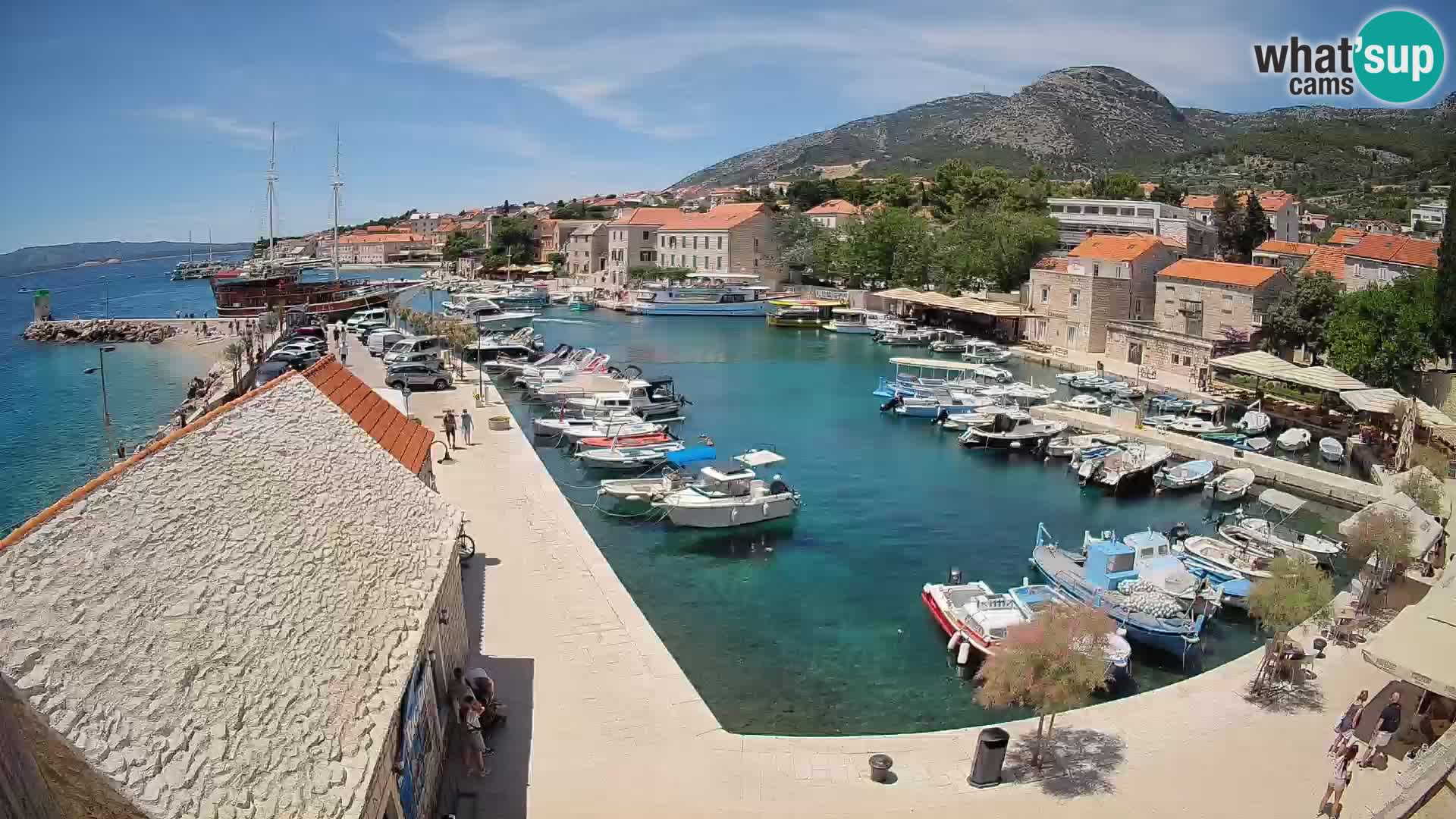 Webcam Bol Harbour – Live View of Bol Riva & Marina