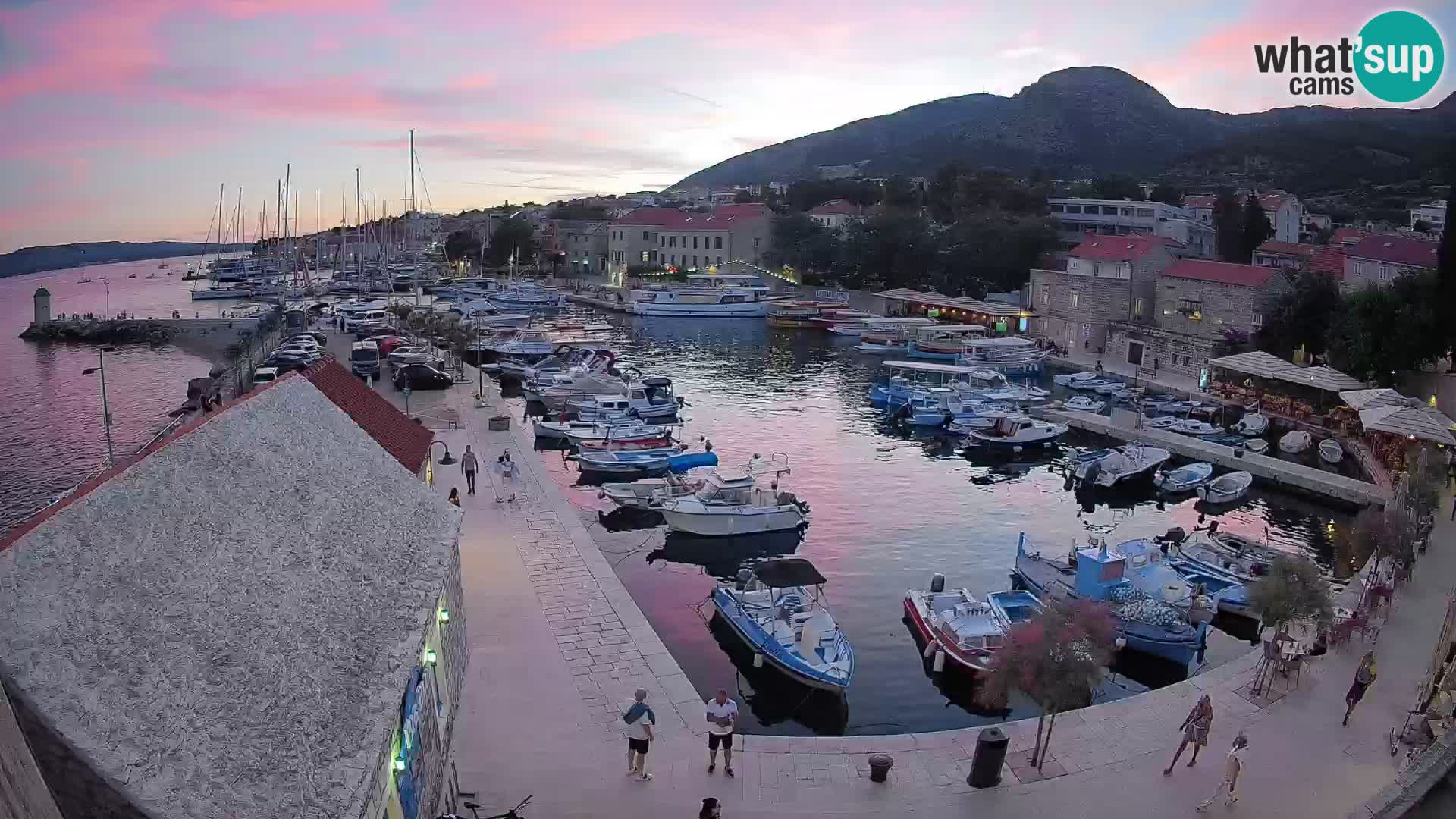 Webcam Bol Harbour – Live View of Bol Riva & Marina
