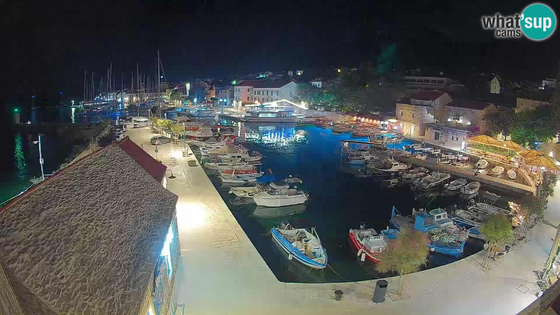 Webcam Bol Harbour – Live View of Bol Riva & Marina