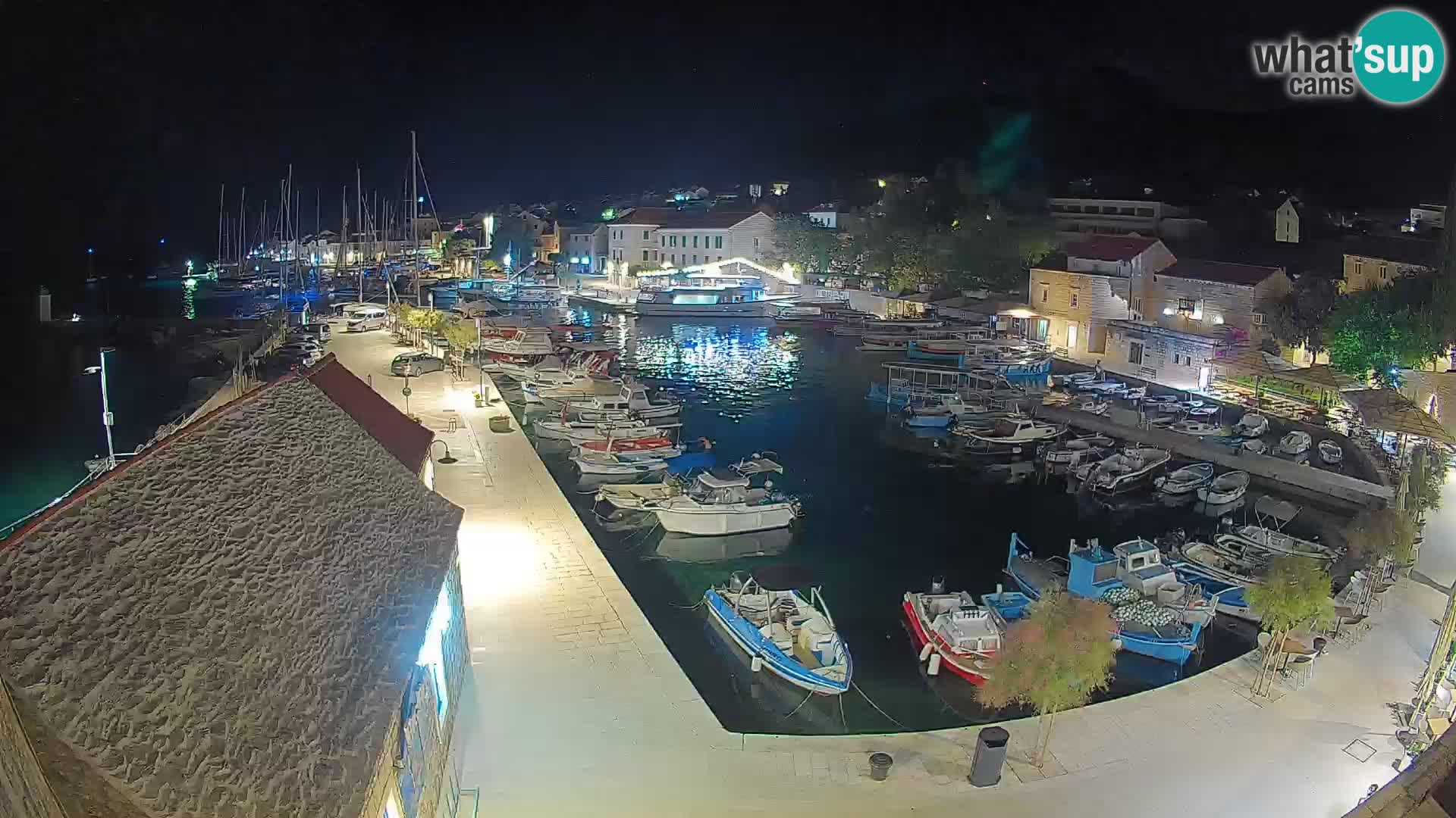 Webcam Bol Harbour – Live View of Bol Riva & Marina