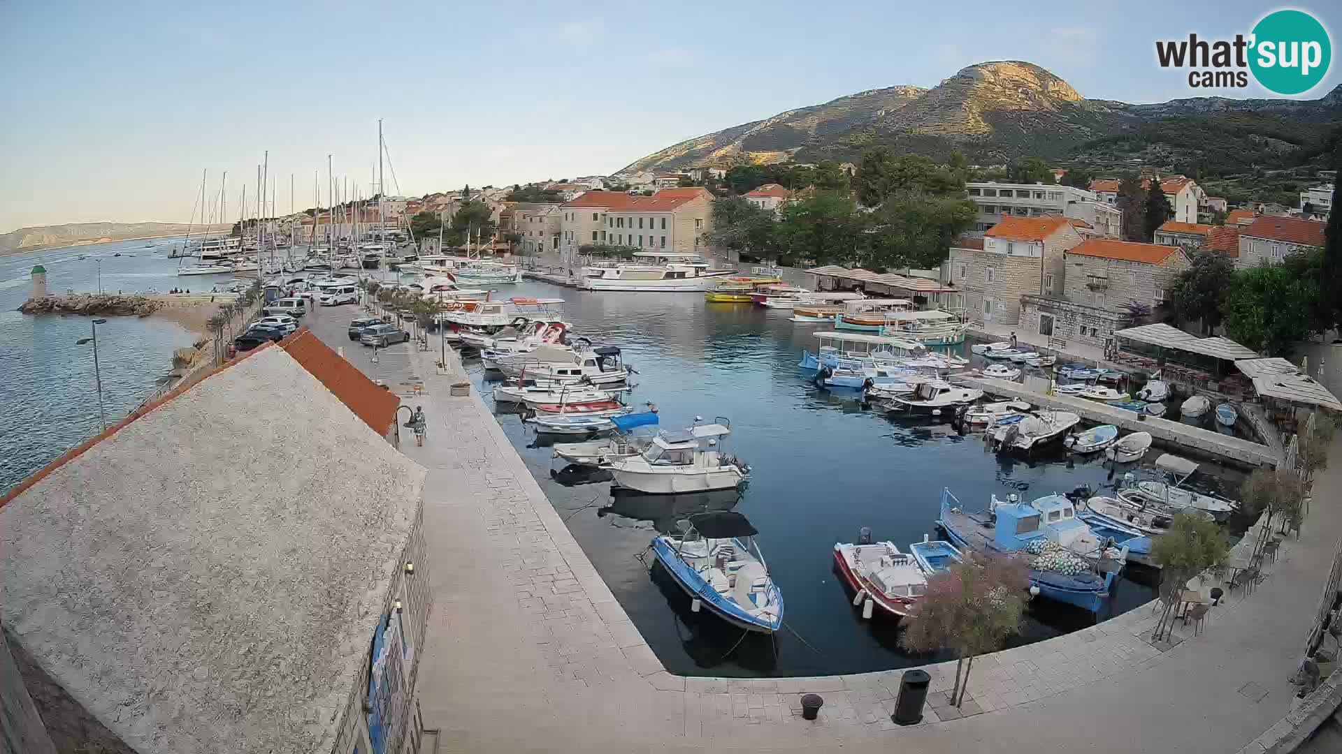 Webcam Bol Harbour – Live View of Bol Riva & Marina