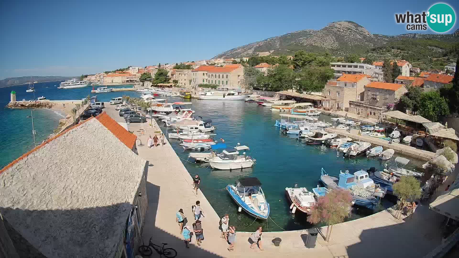 Webcam Bol Harbour – Live View of Bol Riva & Marina
