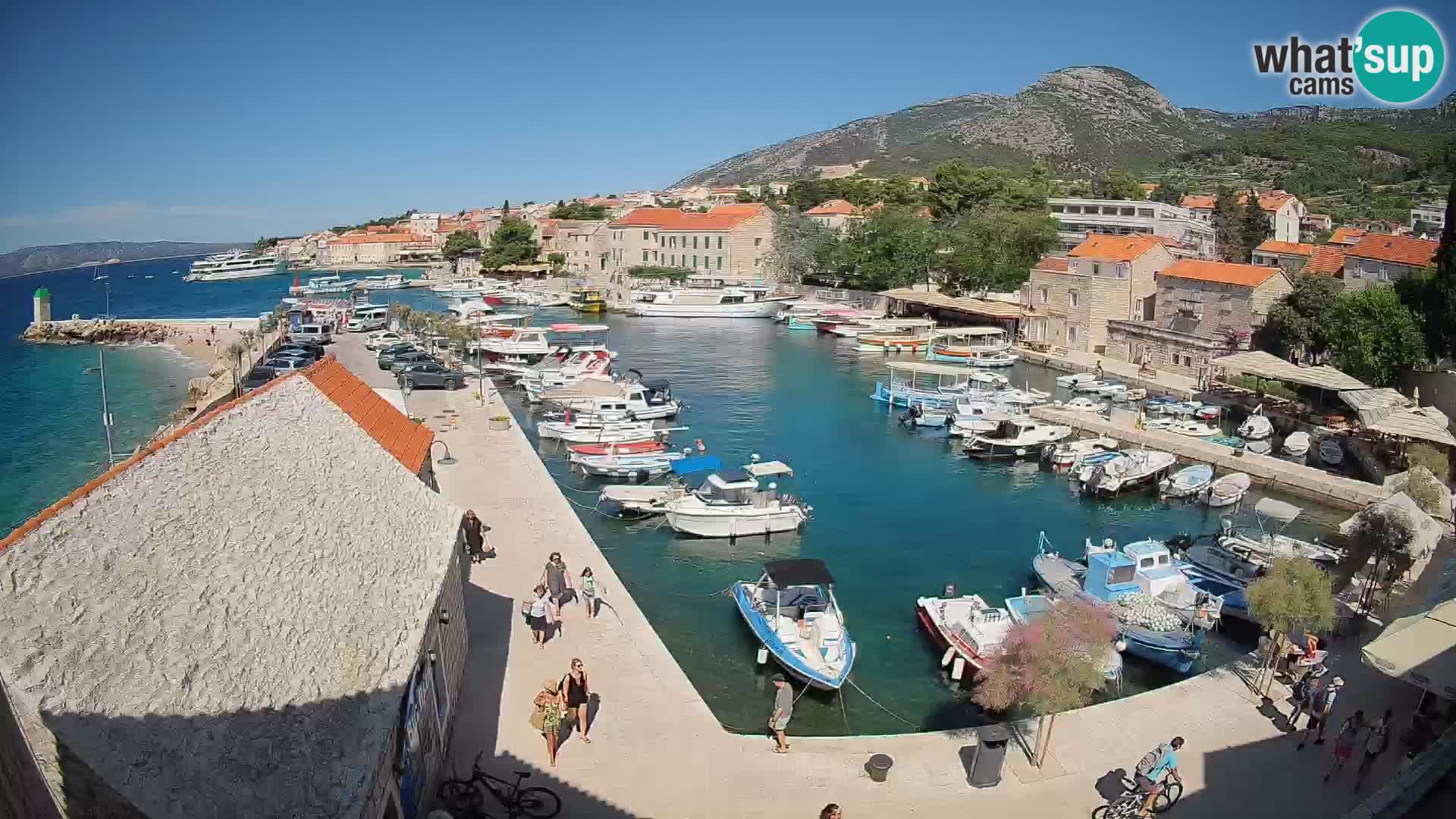Webcam Bol Harbour – Live View of Bol Riva & Marina