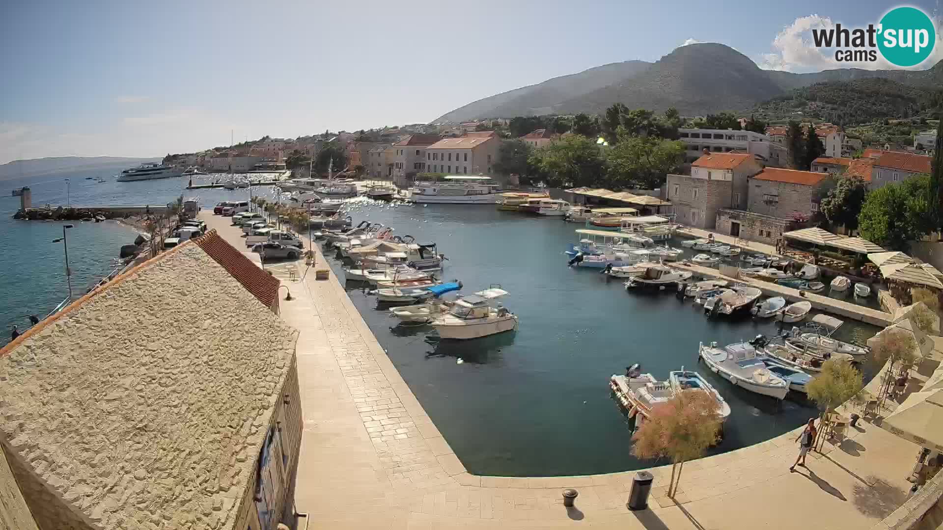 Webcam Bol Hafen – Liveblick auf Bol Riva & Marina