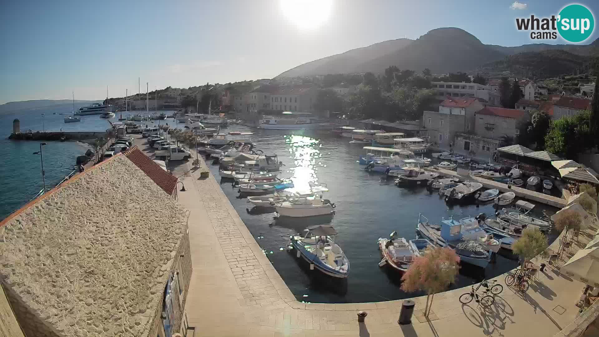 Webcam Bol Harbour – Live View of Bol Riva & Marina
