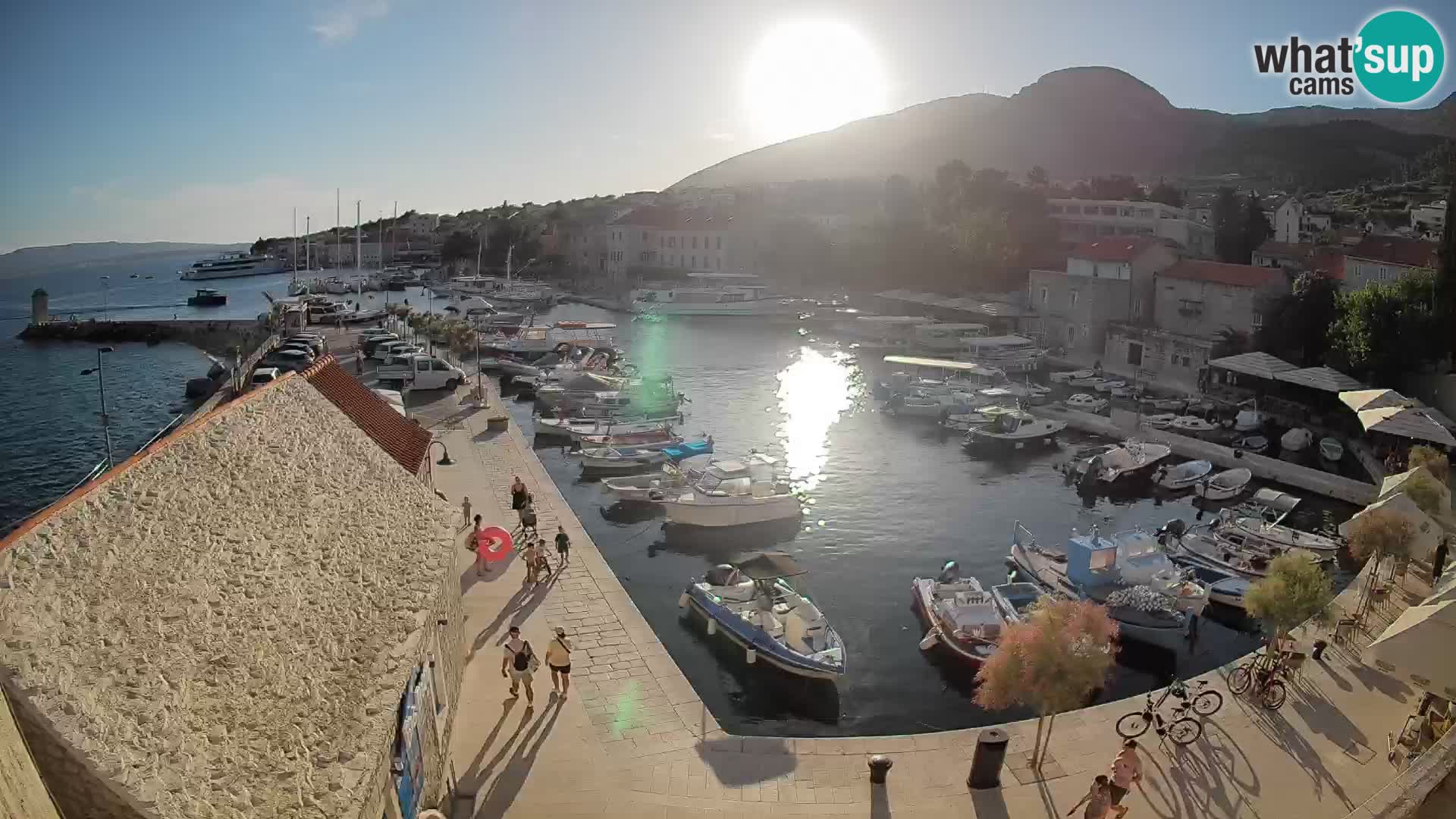 Webcam Bol Harbour – Live View of Bol Riva & Marina