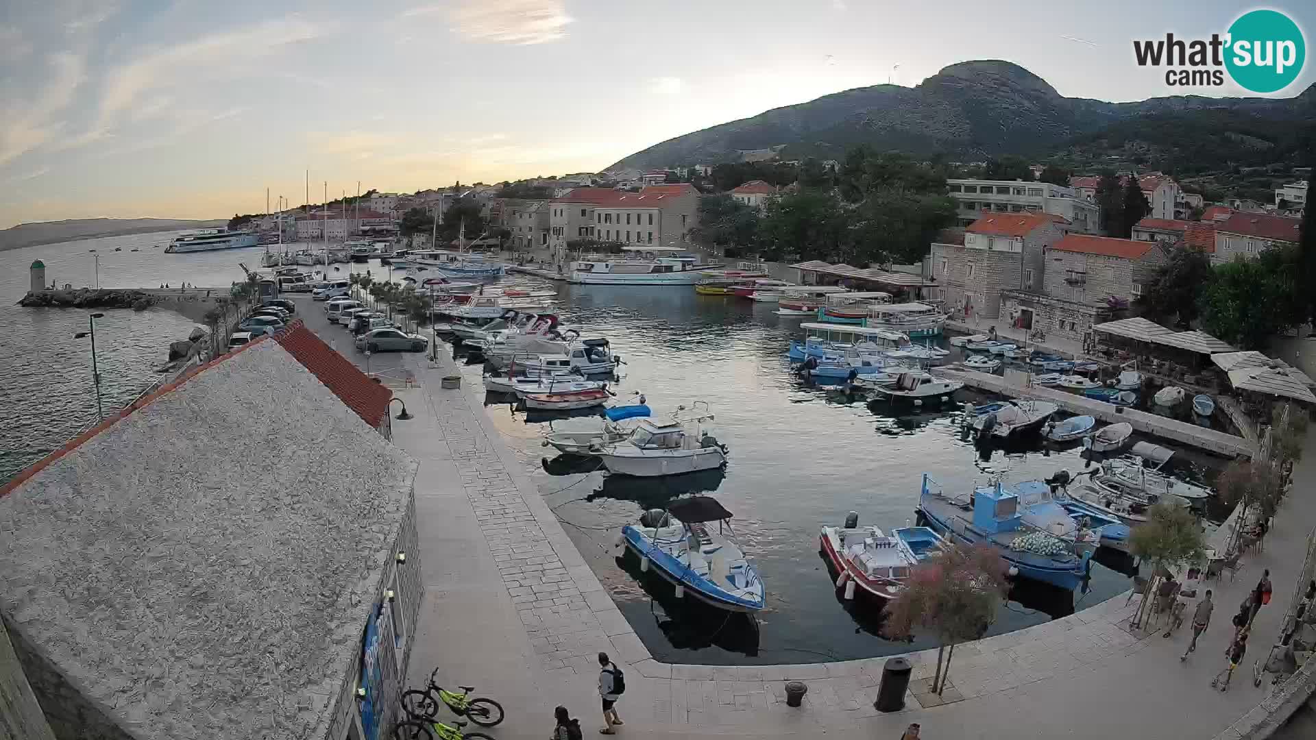 Webcam Bol Harbour – Live View of Bol Riva & Marina