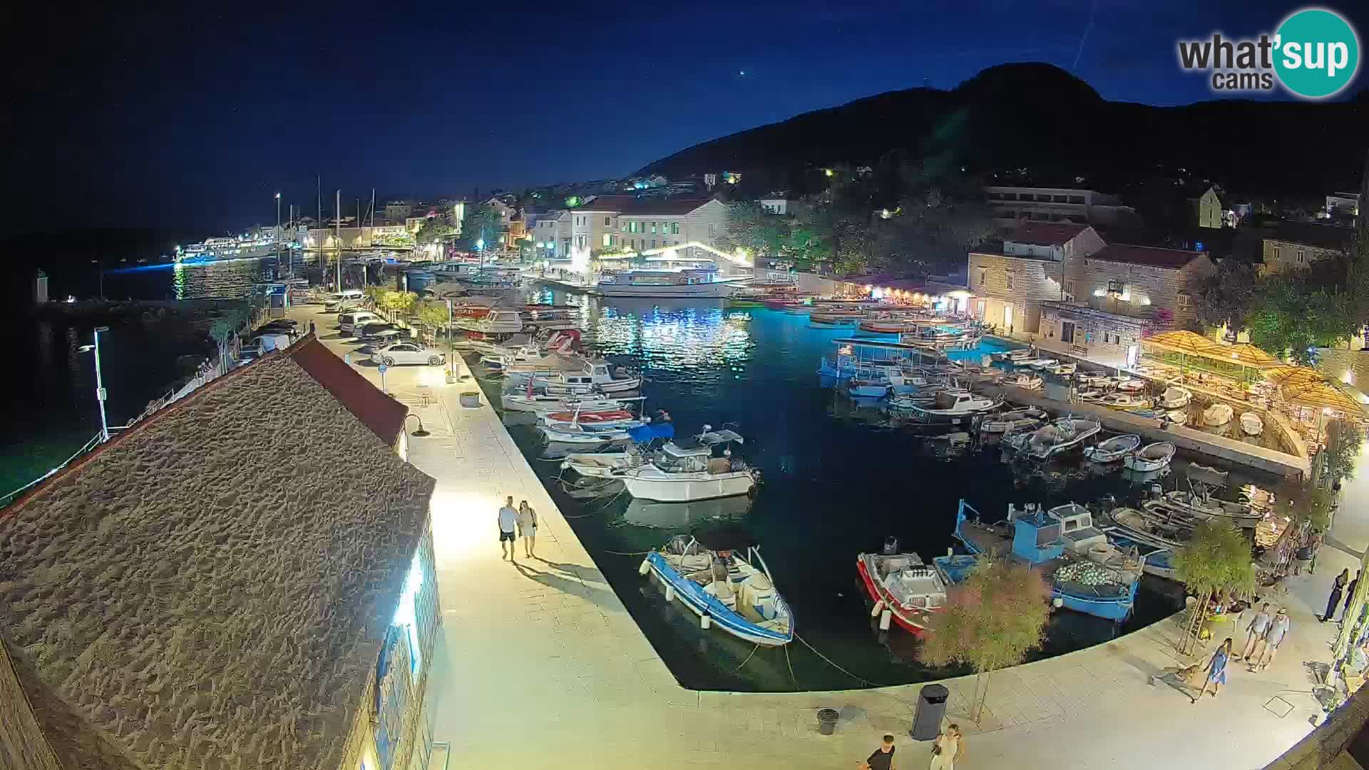 Webcam Bol Harbour – Live View of Bol Riva & Marina