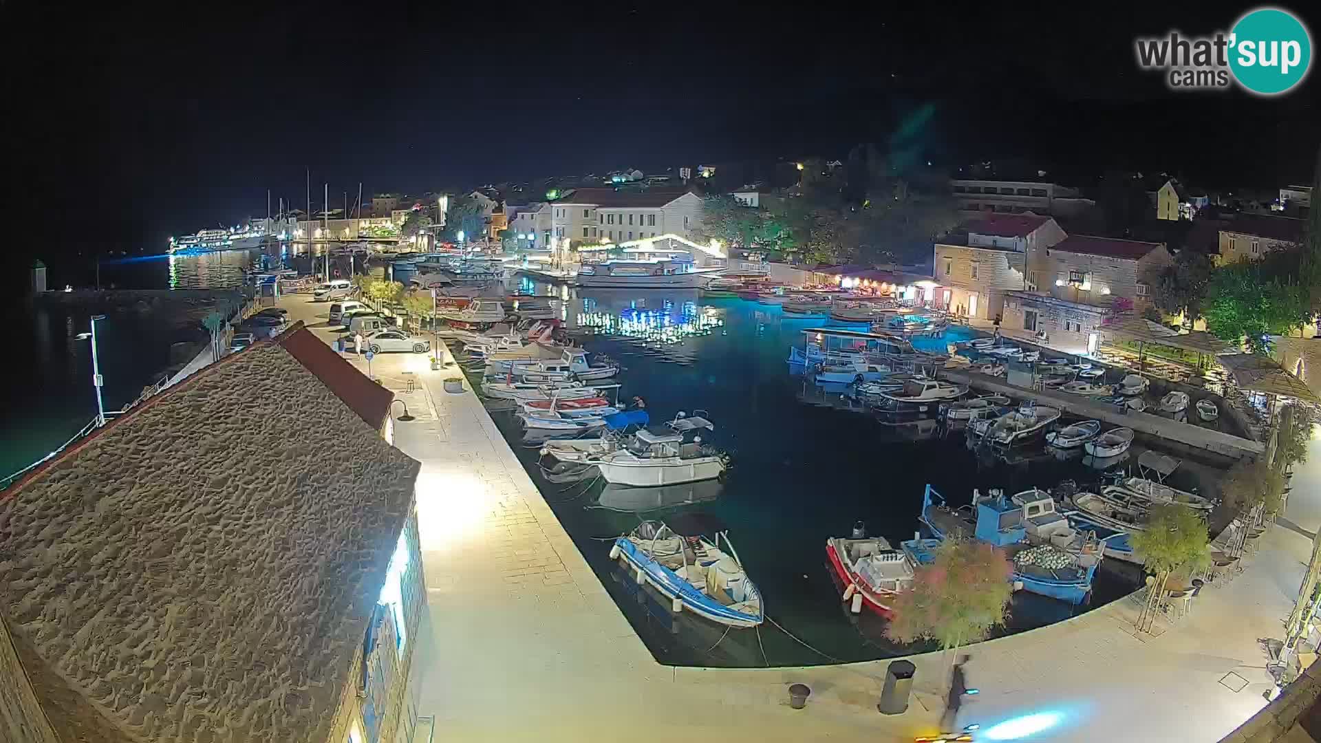Webcam Bol Harbour – Live View of Bol Riva & Marina