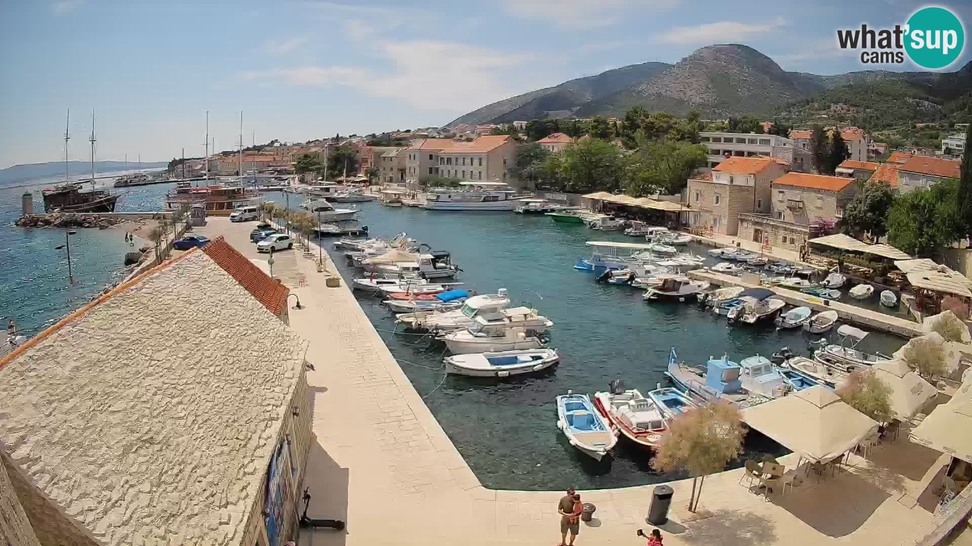 Webcam Bol Harbour – Live View of Bol Riva & Marina
