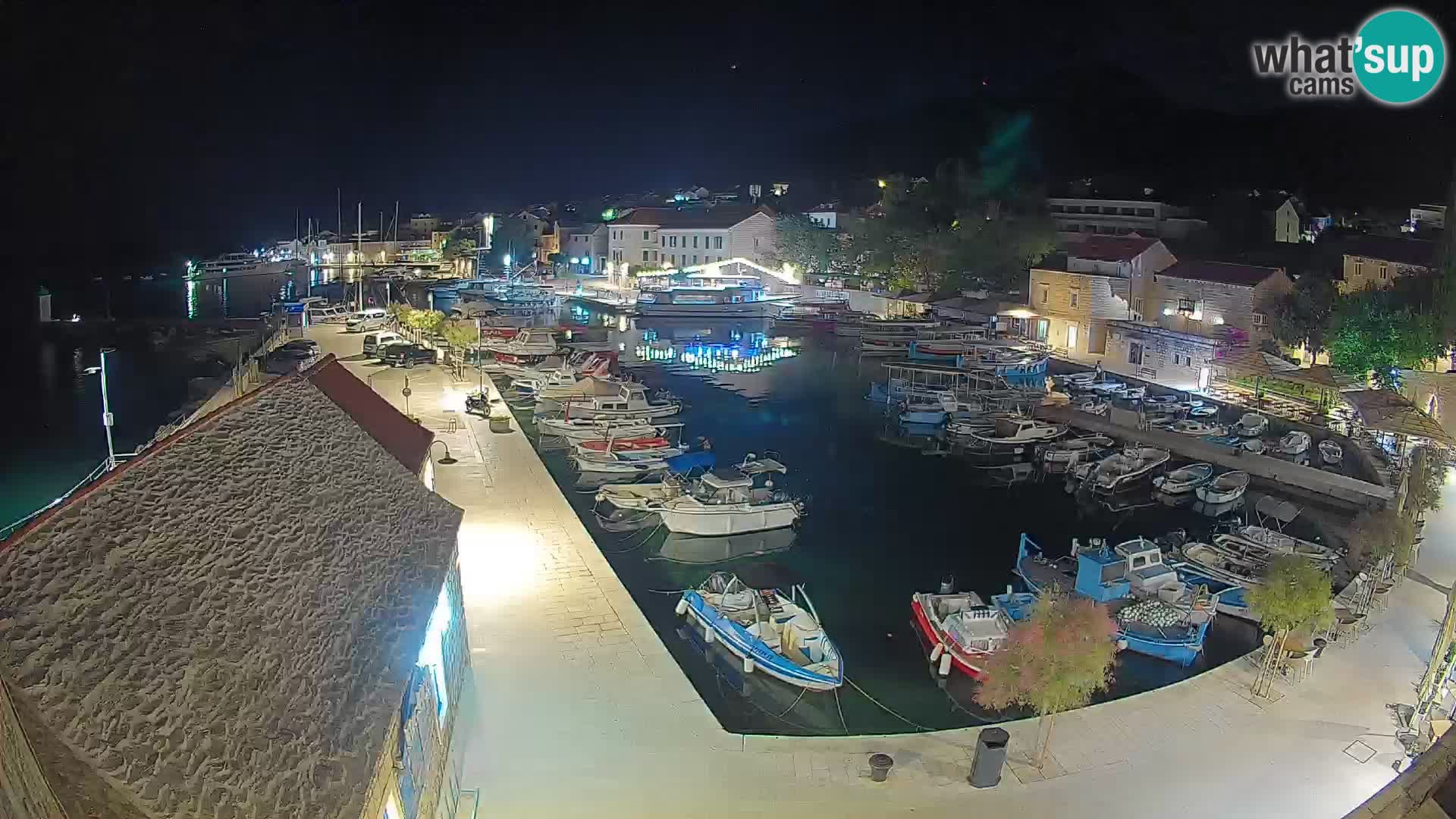 Webcam Bol Hafen – Liveblick auf Bol Riva & Marina