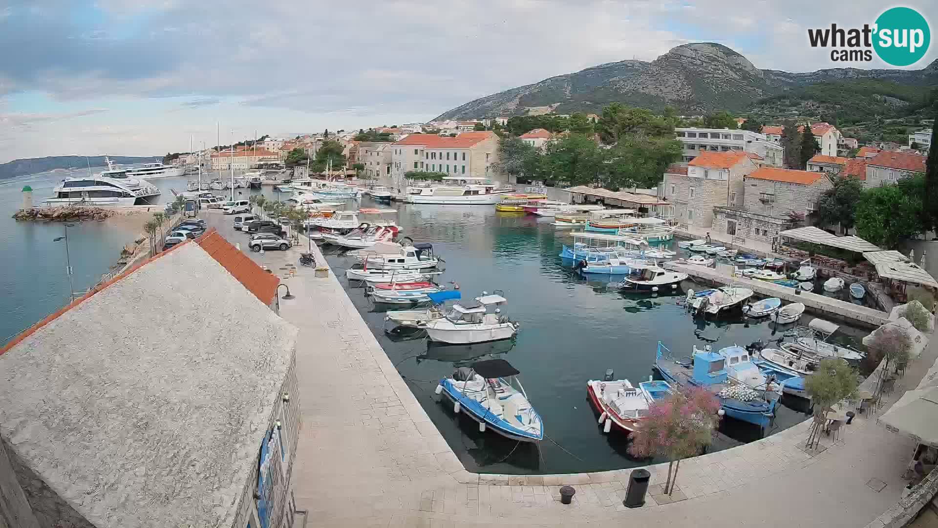 Webcam Bol Harbour – Live View of Bol Riva & Marina