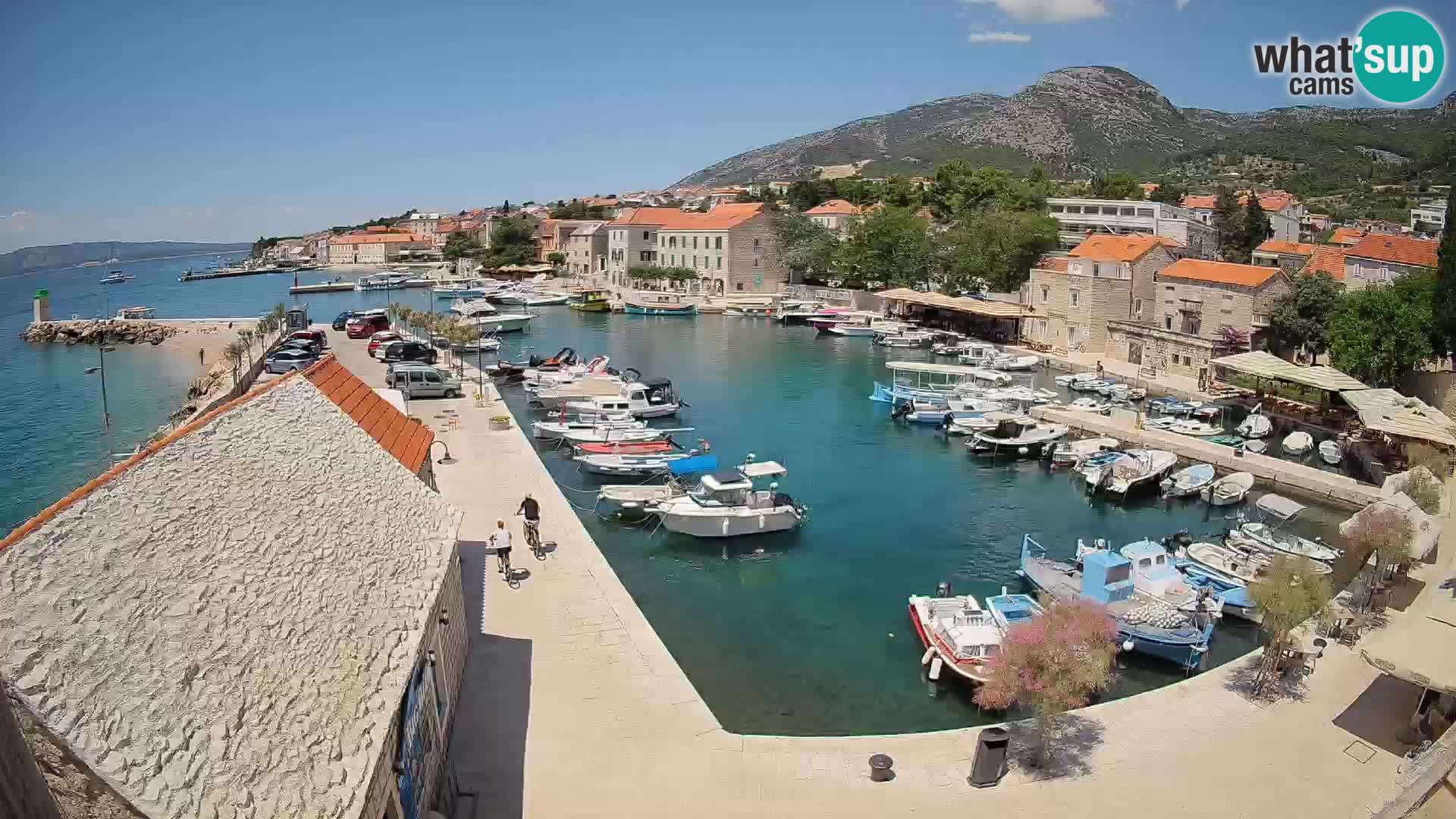 Webcam Bol Hafen – Liveblick auf Bol Riva & Marina