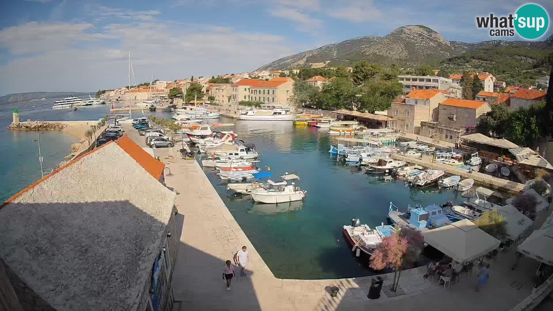 Webcam Bol Harbour – Live View of Bol Riva & Marina