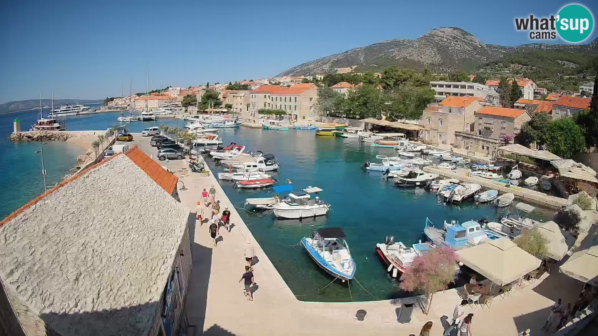 Webcam porto di Bol – Vista live sulla Riva e Marina