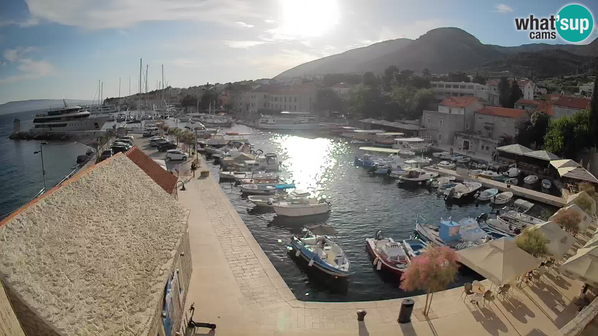 Webcam Bol Harbour – Live View of Bol Riva & Marina
