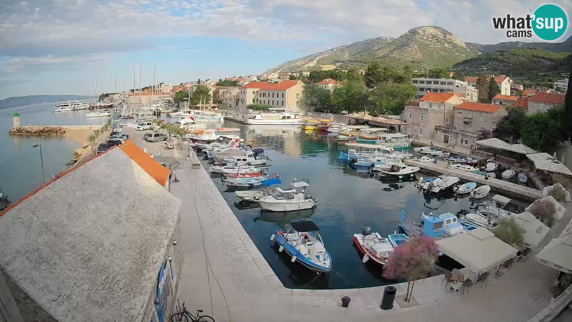 Webcam Bol Harbour – Live View of Bol Riva & Marina