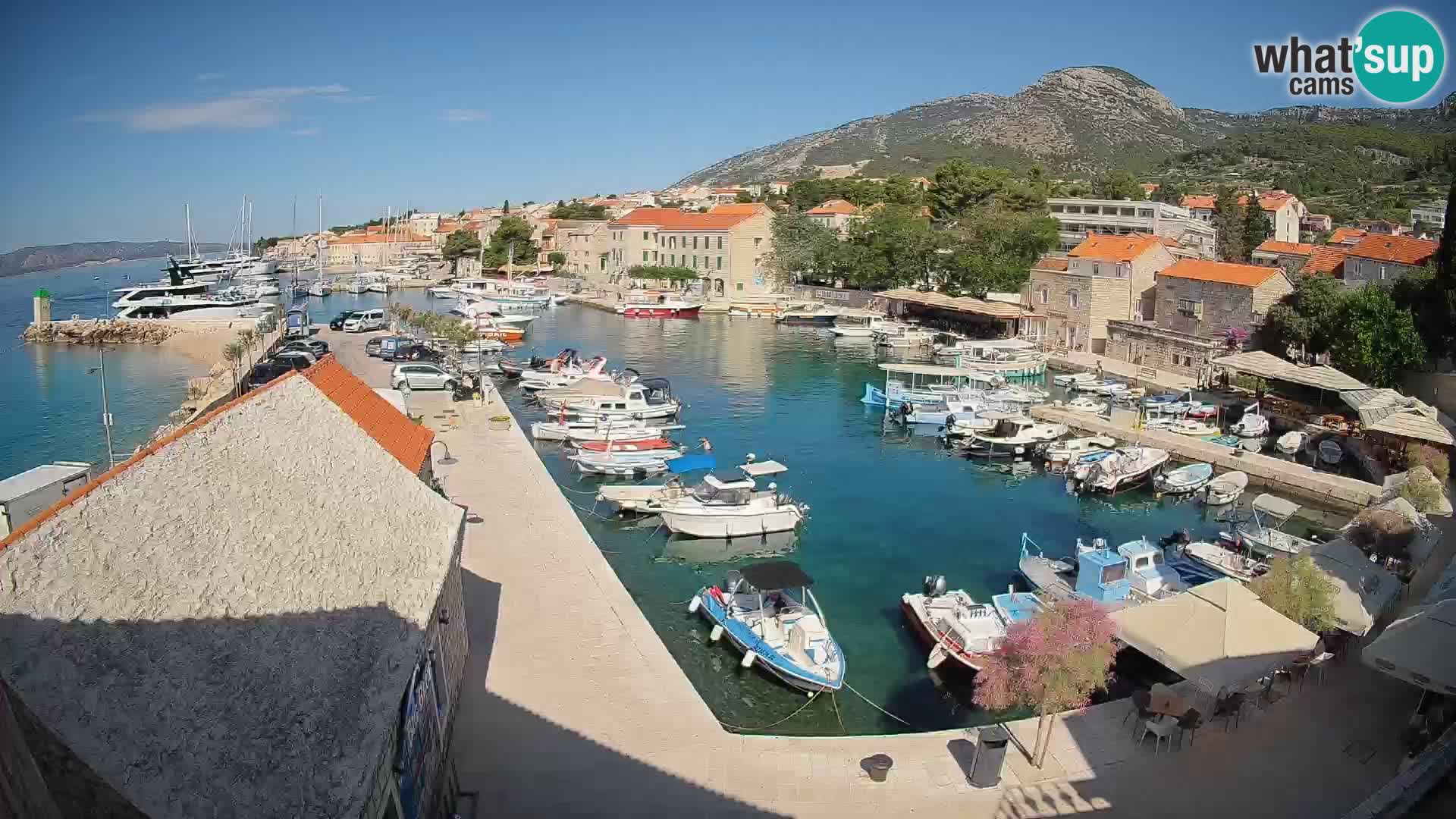 Webcam Bol Hafen – Liveblick auf Bol Riva & Marina