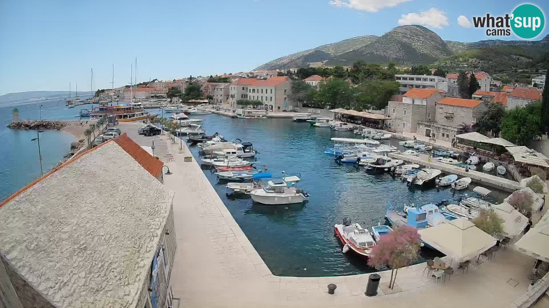 Webcam Bol Harbour – Live View of Bol Riva & Marina
