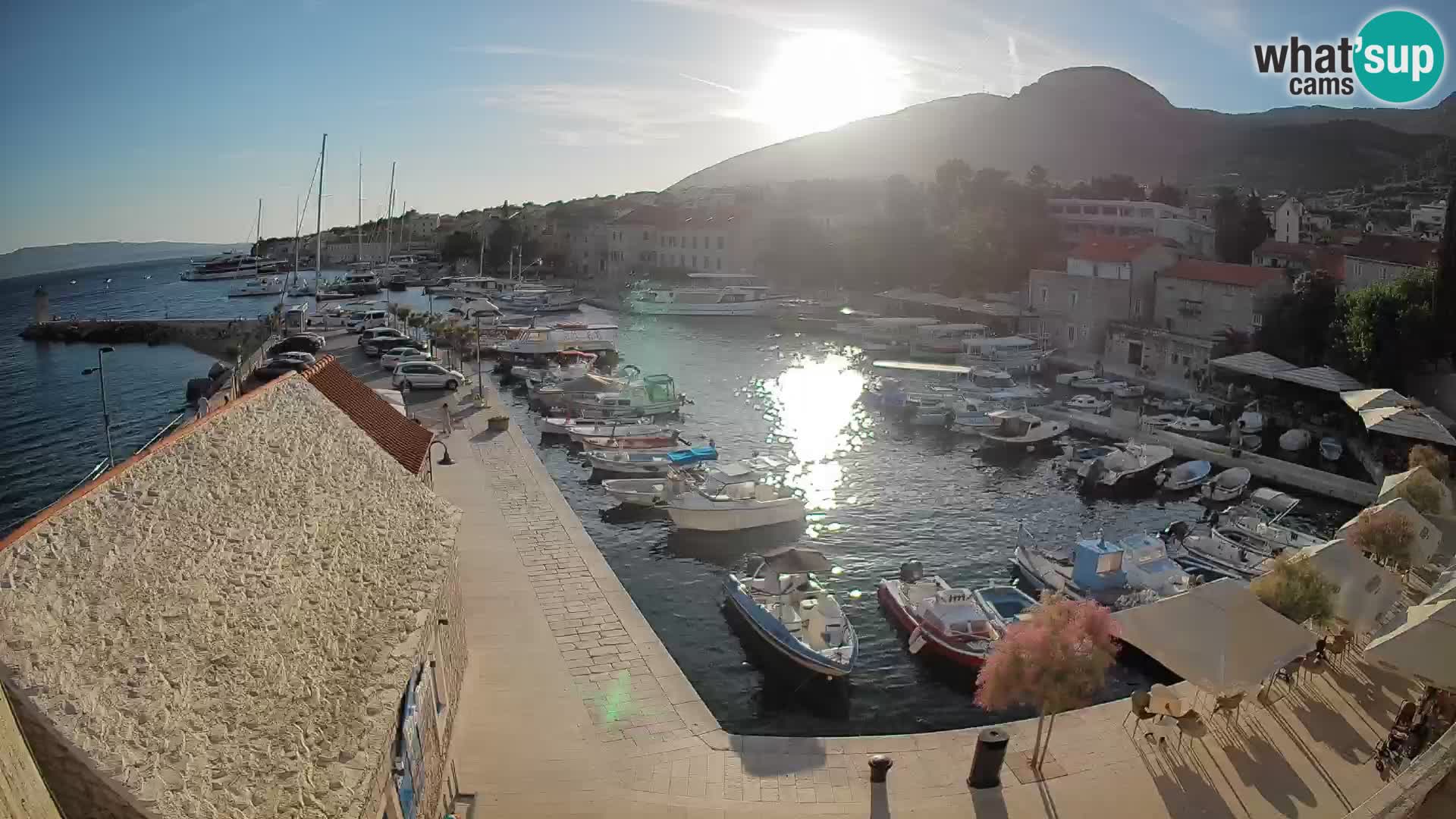 Webcam Bol Hafen – Liveblick auf Bol Riva & Marina