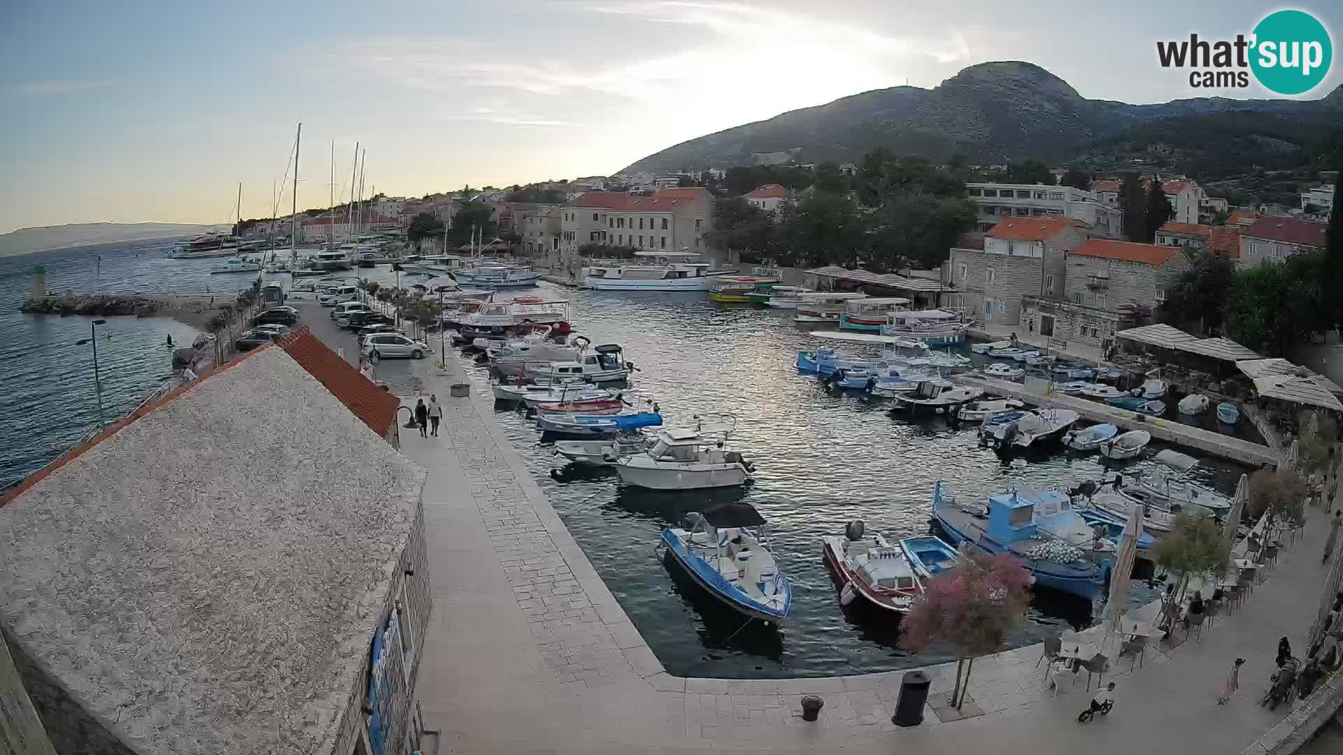 Webcam Bol Harbour – Live View of Bol Riva & Marina