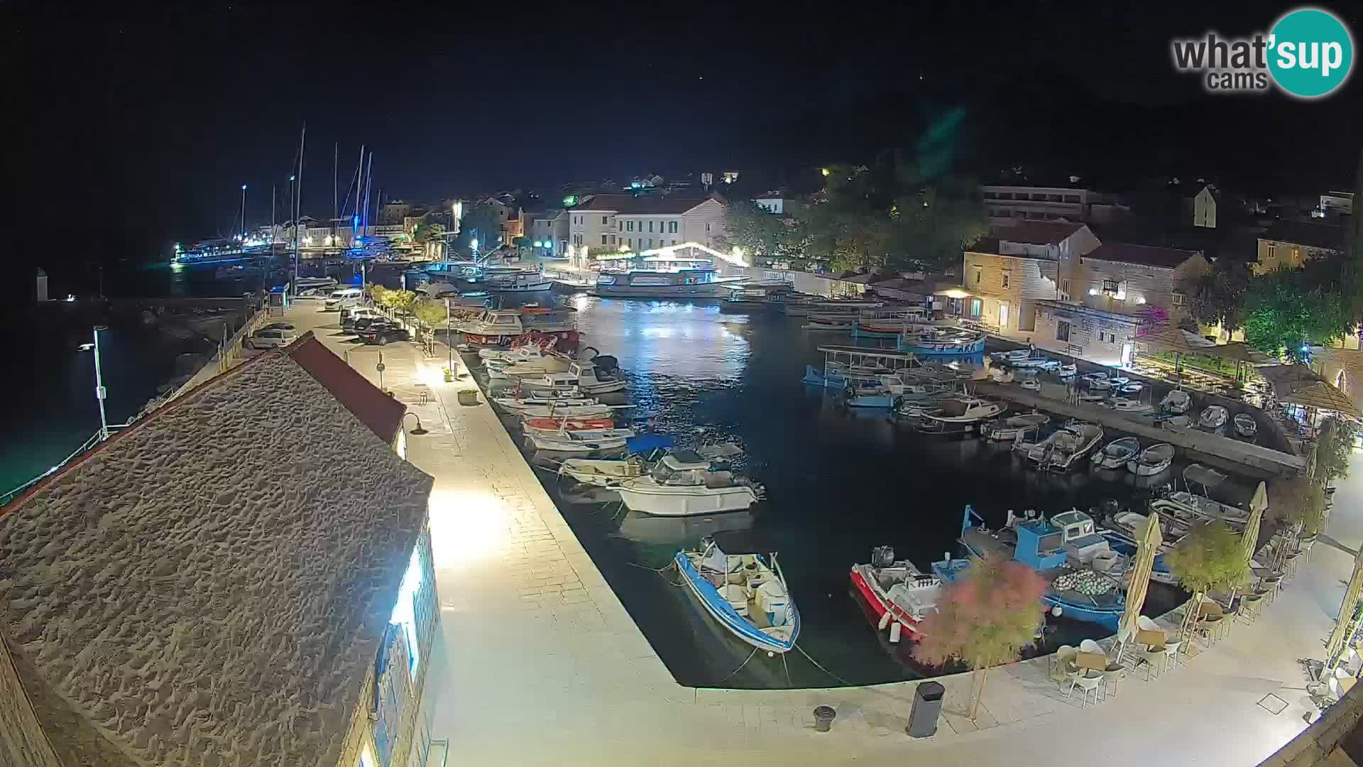 Webcam Bol Harbour – Live View of Bol Riva & Marina