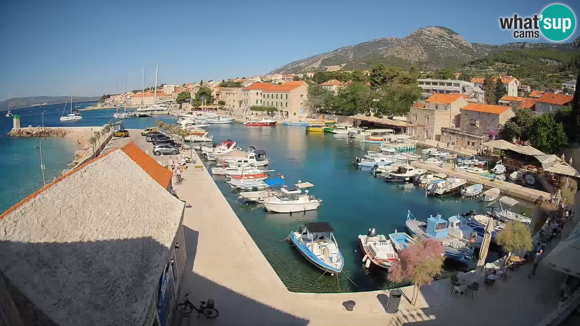 Webcam Bol Harbour – Live View of Bol Riva & Marina