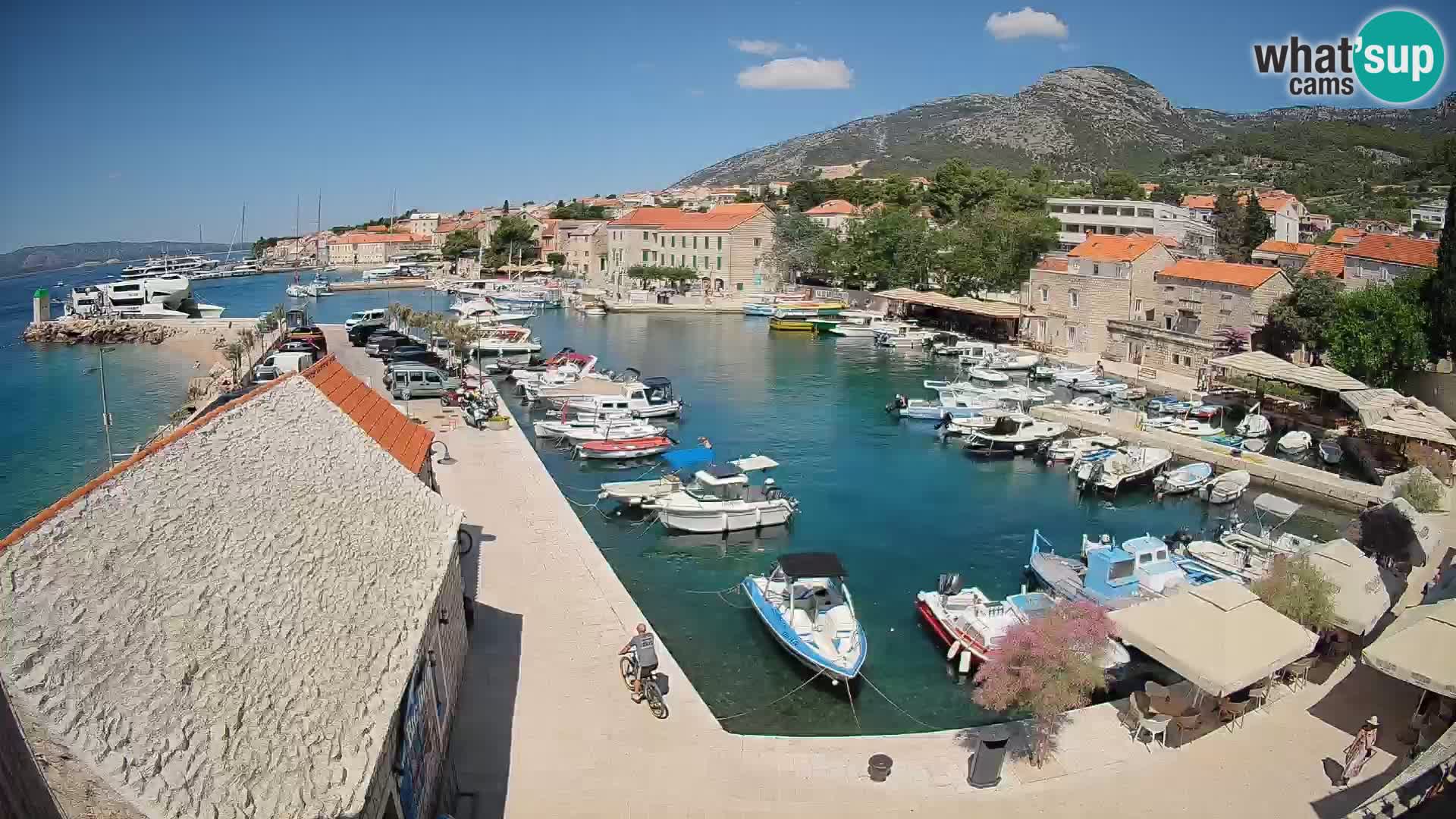 Webcam Bol Harbour – Live View of Bol Riva & Marina
