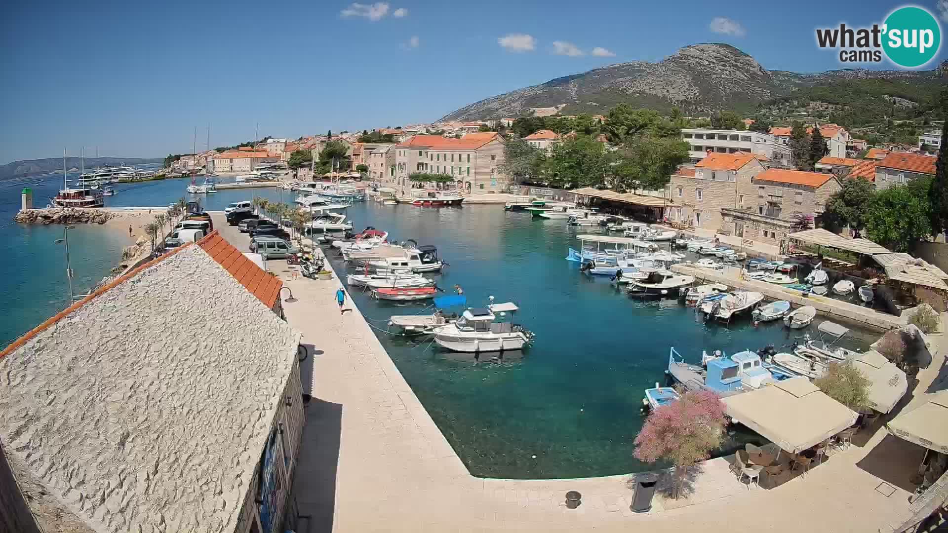 Webcam Bol Harbour – Live View of Bol Riva & Marina