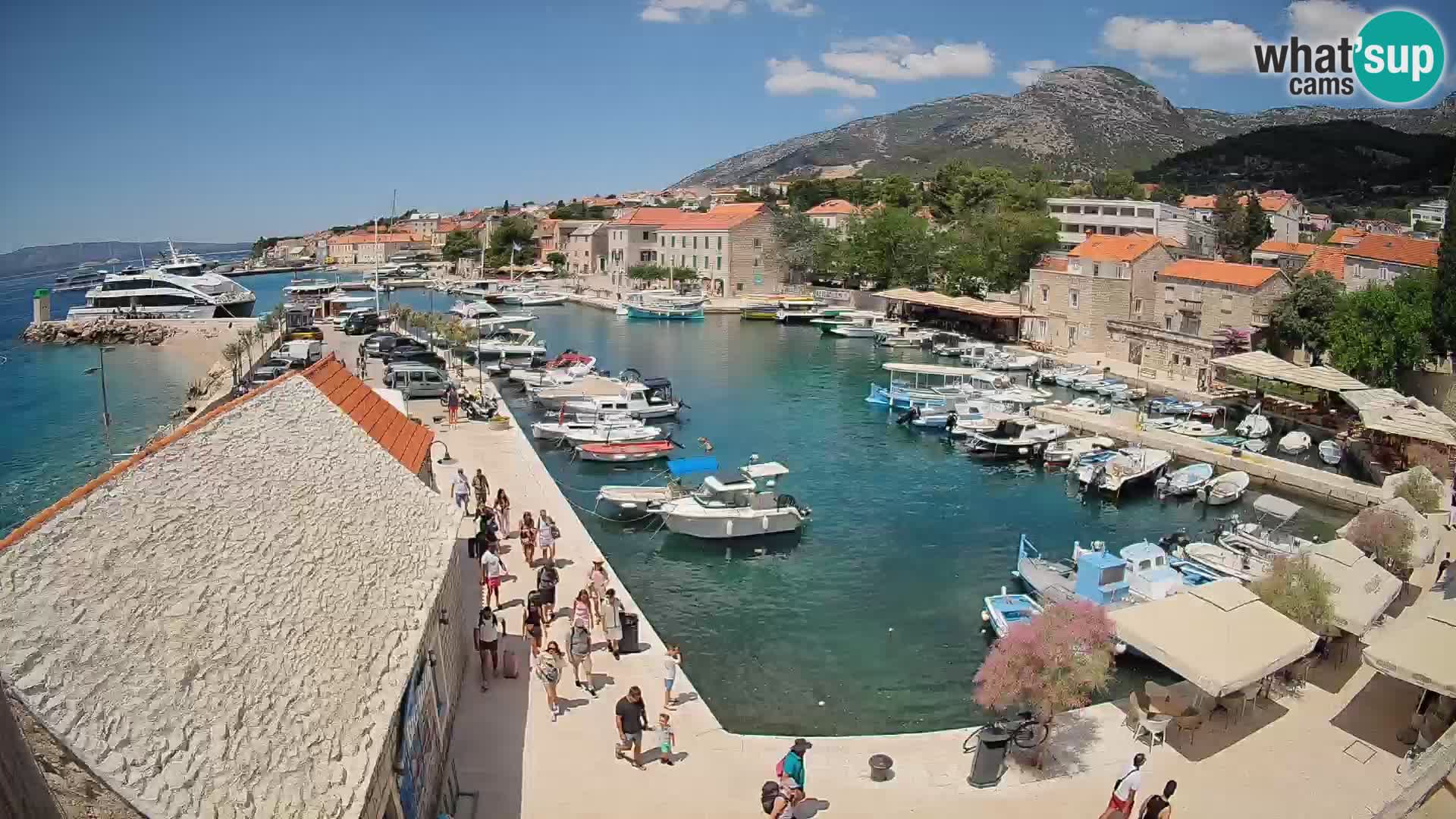 Webcam Bol Harbour – Live View of Bol Riva & Marina
