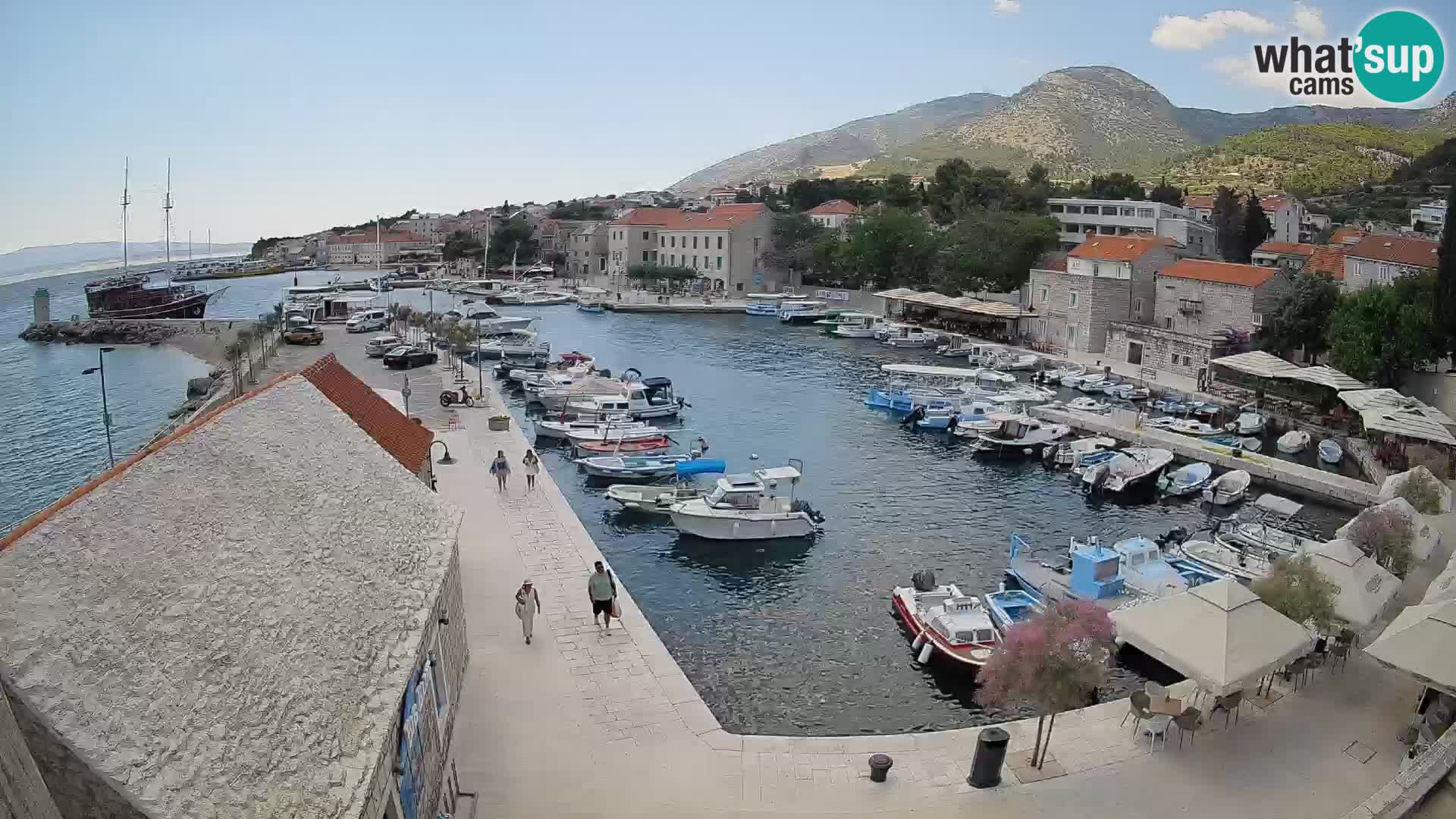 Webcam Bol Harbour – Live View of Bol Riva & Marina