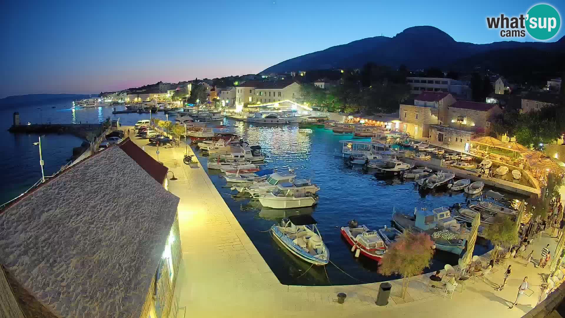 Webcam Bol Harbour – Live View of Bol Riva & Marina
