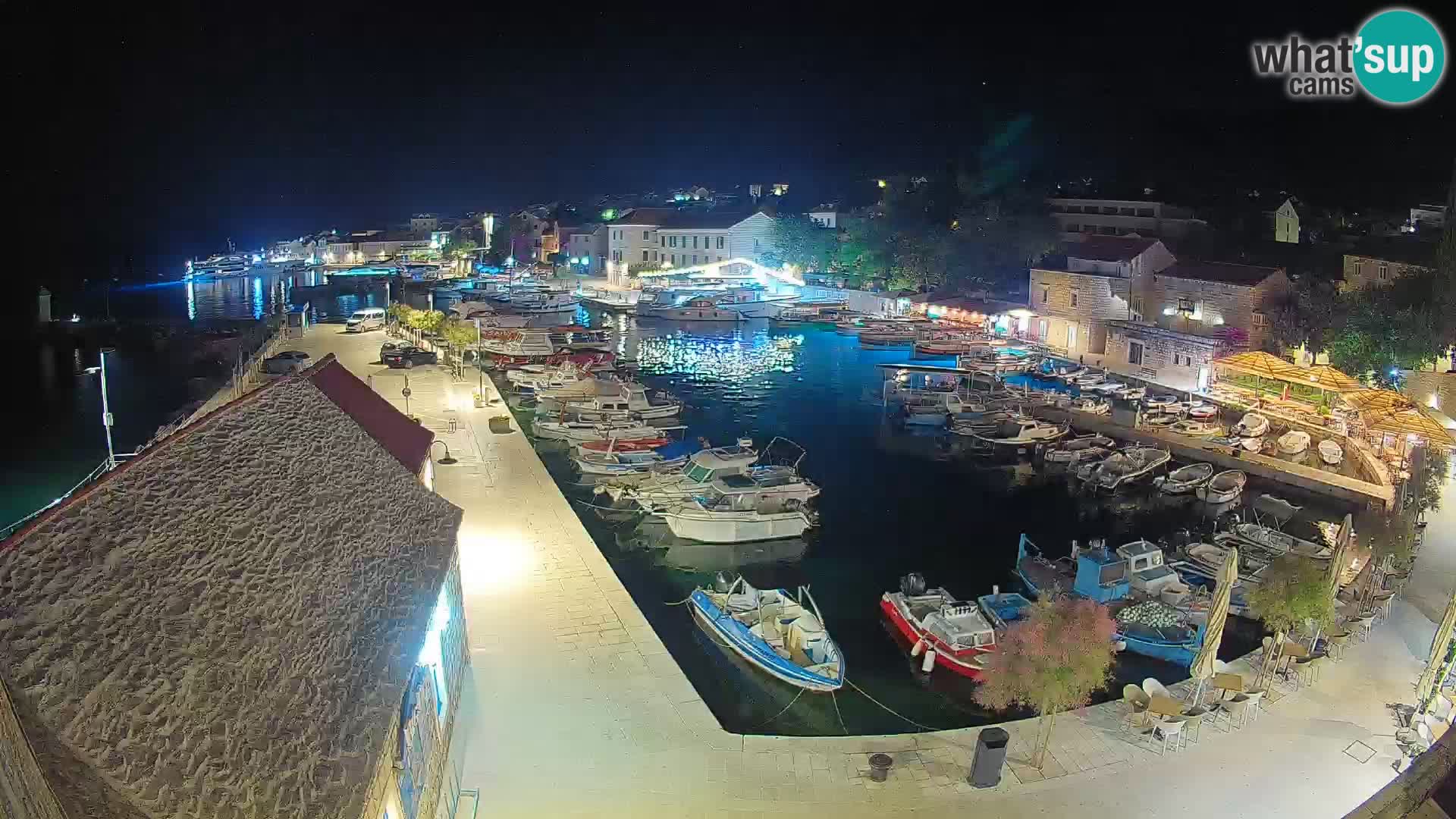 Webcam Bol Hafen – Liveblick auf Bol Riva & Marina
