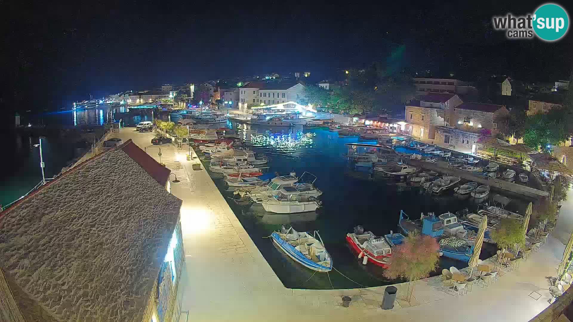 Webcam Bol Harbour – Live View of Bol Riva & Marina