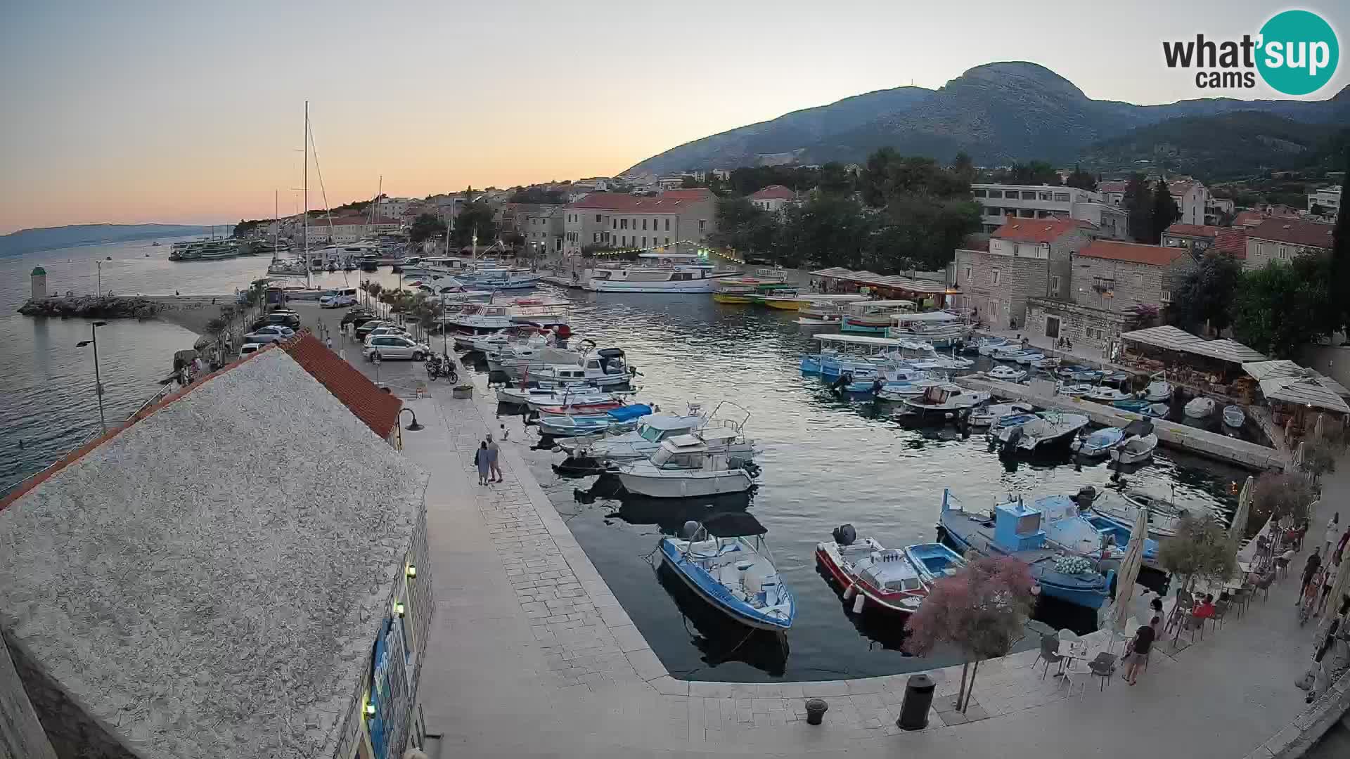Webcam Bol Harbour – Live View of Bol Riva & Marina