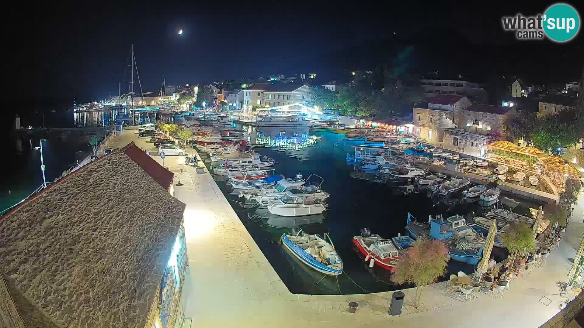 Webcam Bol Harbour – Live View of Bol Riva & Marina