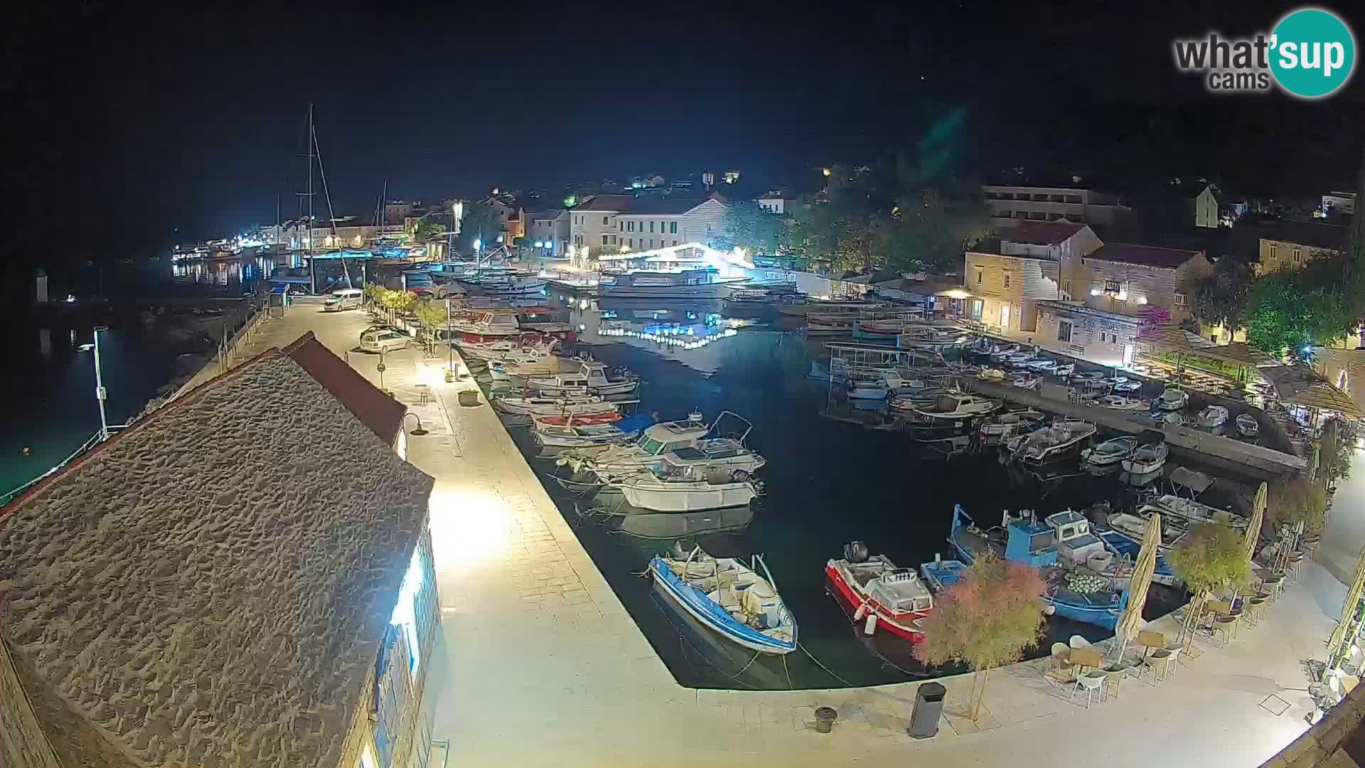 Webcam Bol Harbour – Live View of Bol Riva & Marina