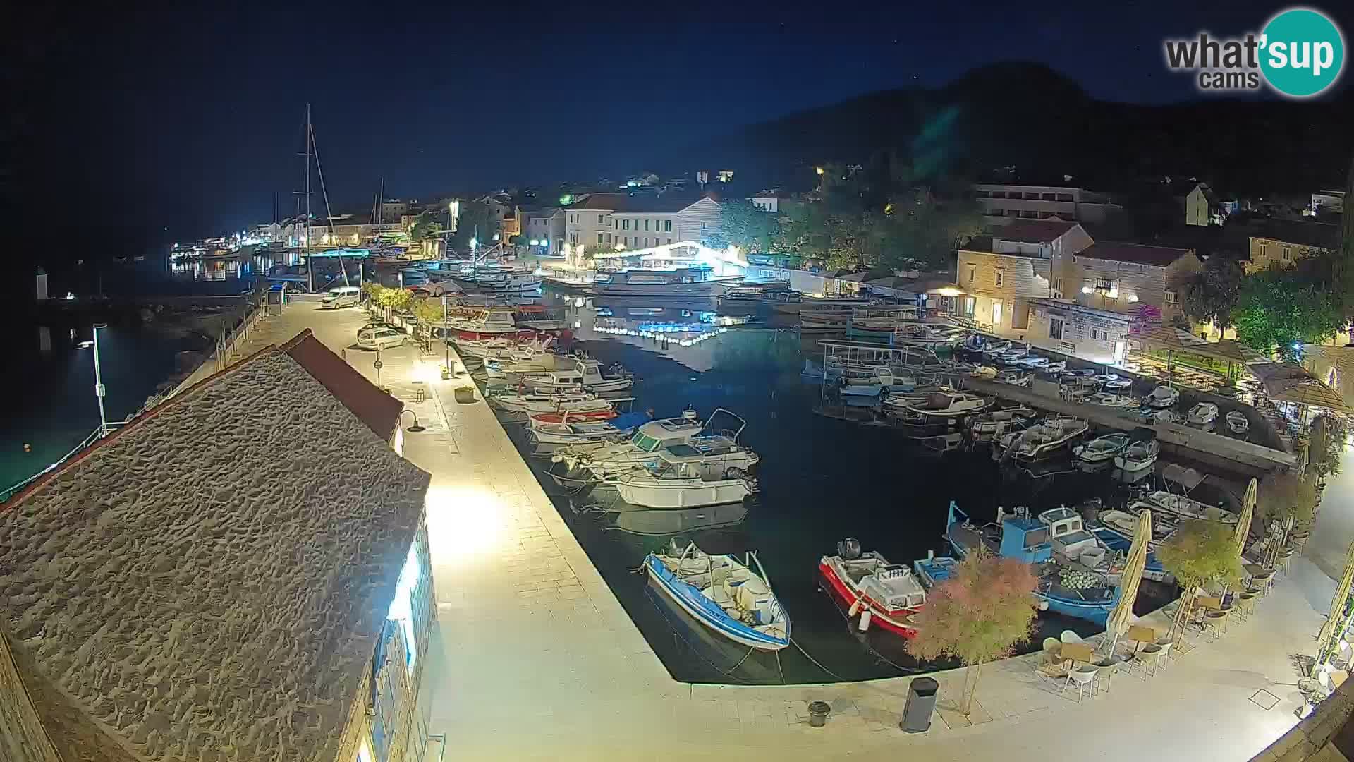 Webcam Bol Harbour – Live View of Bol Riva & Marina