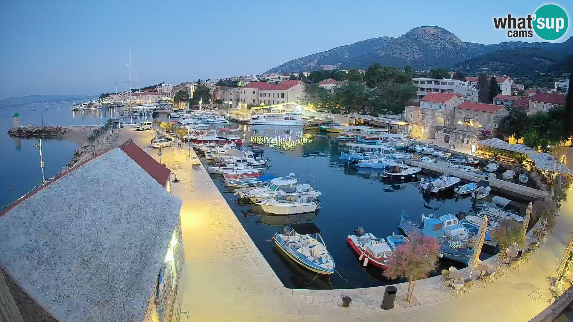 Webcam Bol Harbour – Live View of Bol Riva & Marina
