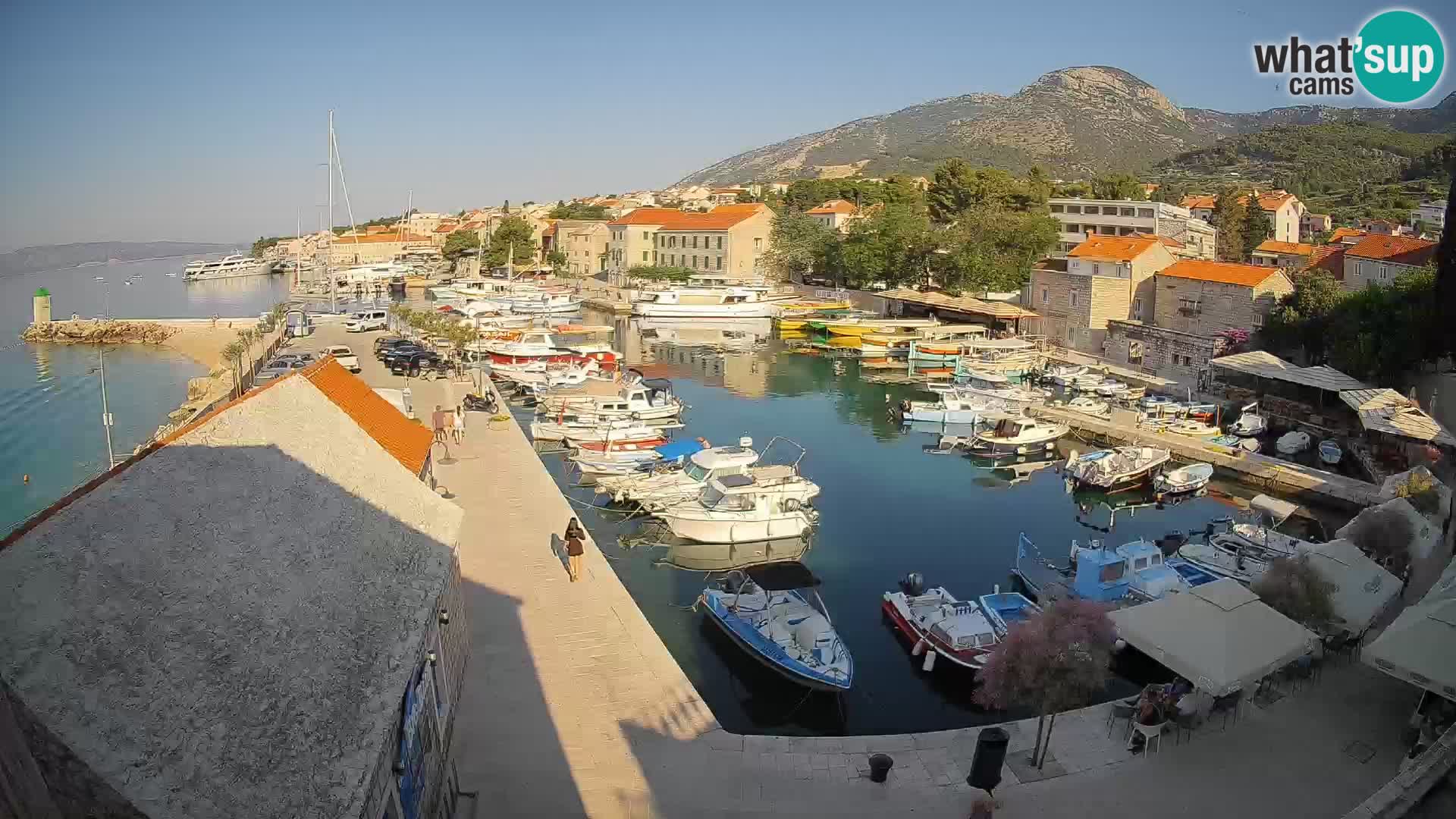 Webcam Bol Harbour – Live View of Bol Riva & Marina