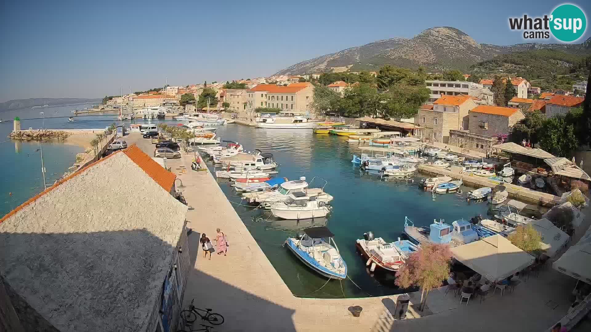 Webcam Bol Harbour – Live View of Bol Riva & Marina