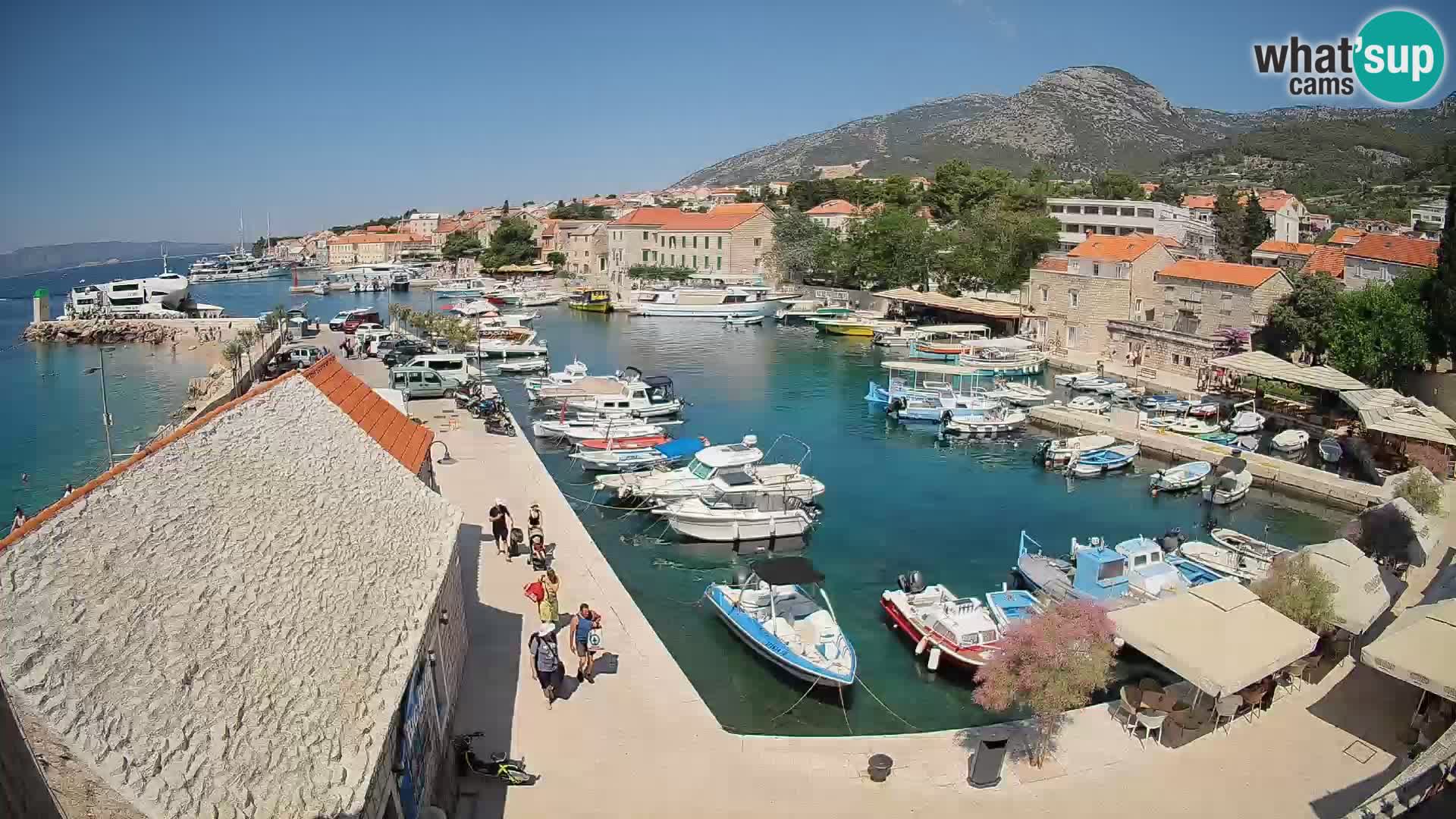 Webcam Bol Harbour – Live View of Bol Riva & Marina