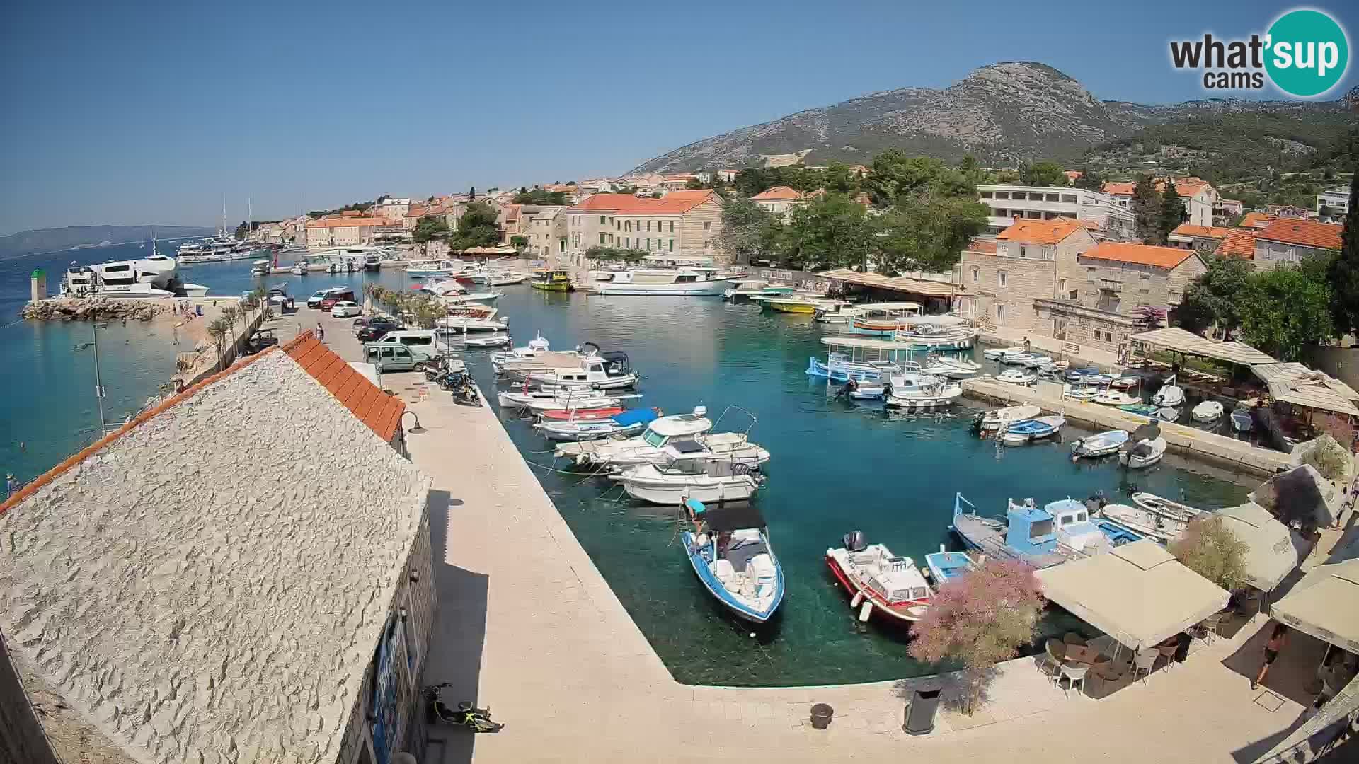 Webcam Bol Harbour – Live View of Bol Riva & Marina