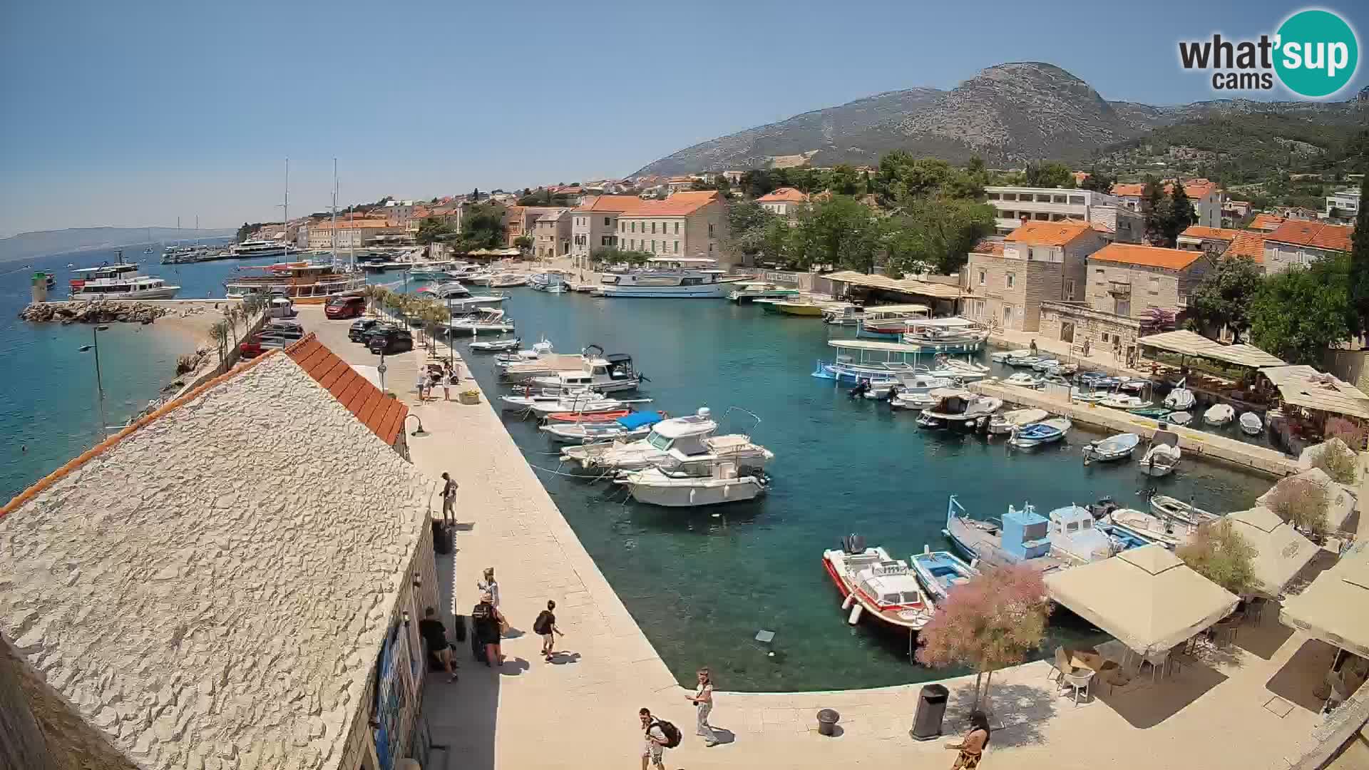 Webcam Bol Harbour – Live View of Bol Riva & Marina
