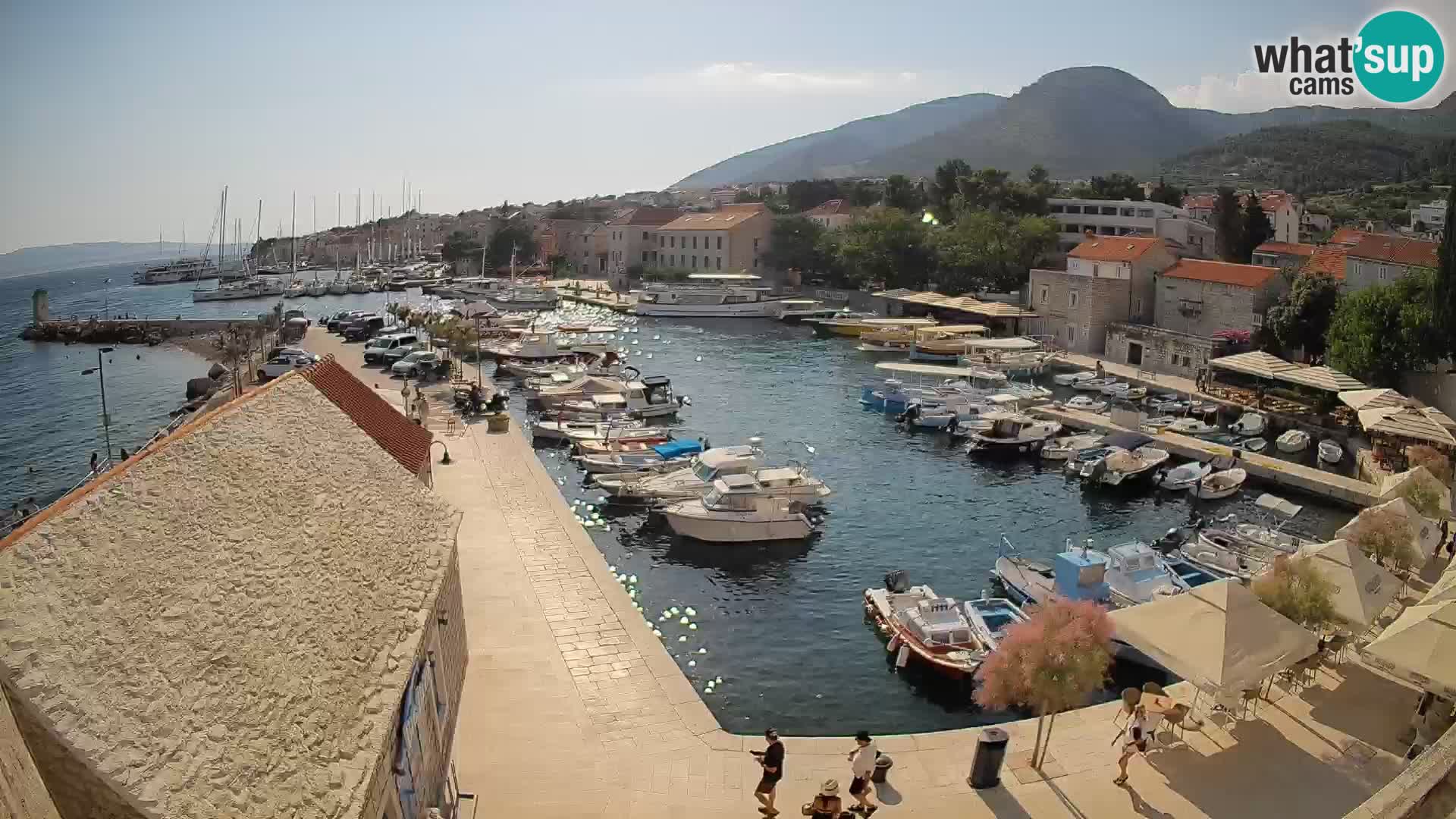 Webcam Bol Harbour – Live View of Bol Riva & Marina
