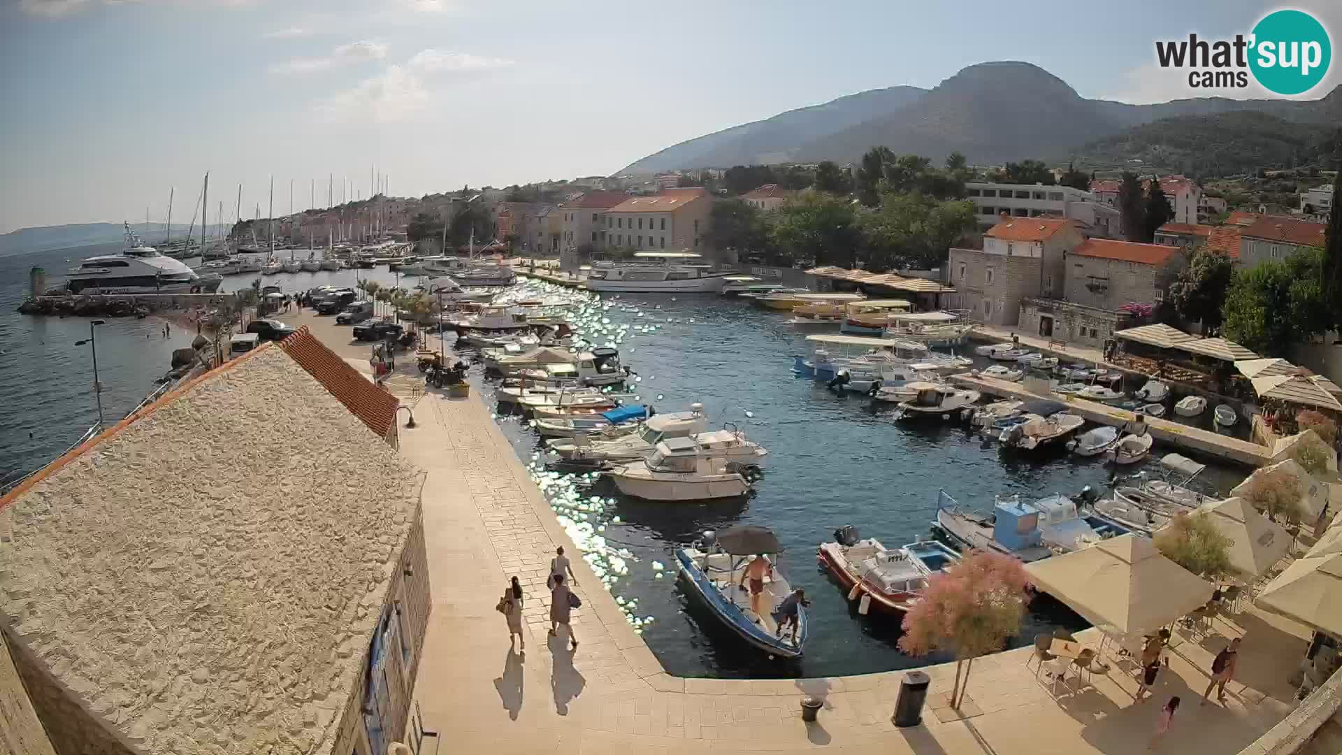Webcam Bol Harbour – Live View of Bol Riva & Marina