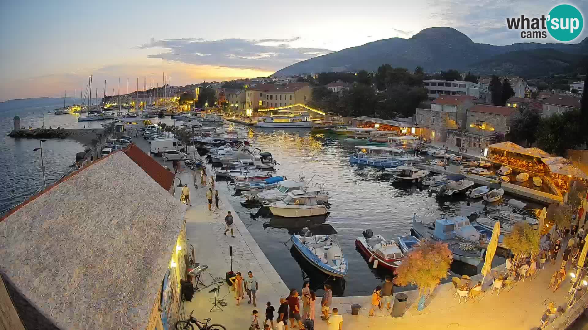 Webcam Bol Harbour – Live View of Bol Riva & Marina