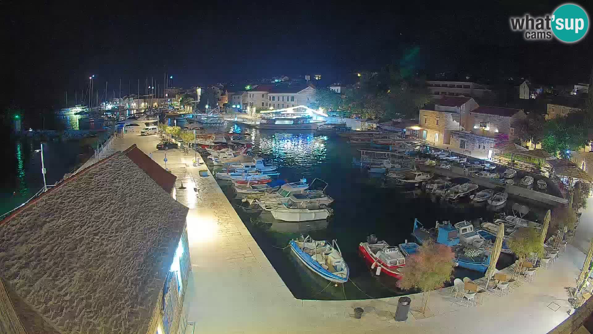 Webcam Bol Harbour – Live View of Bol Riva & Marina
